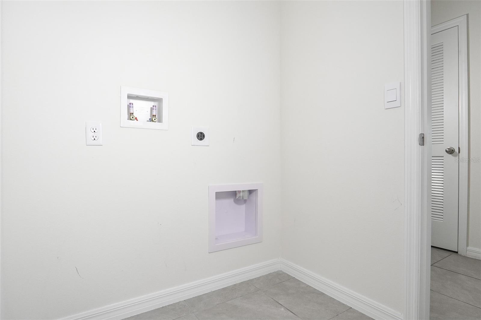 Image 39 of 41 For 11364 Amber Ridge Drive