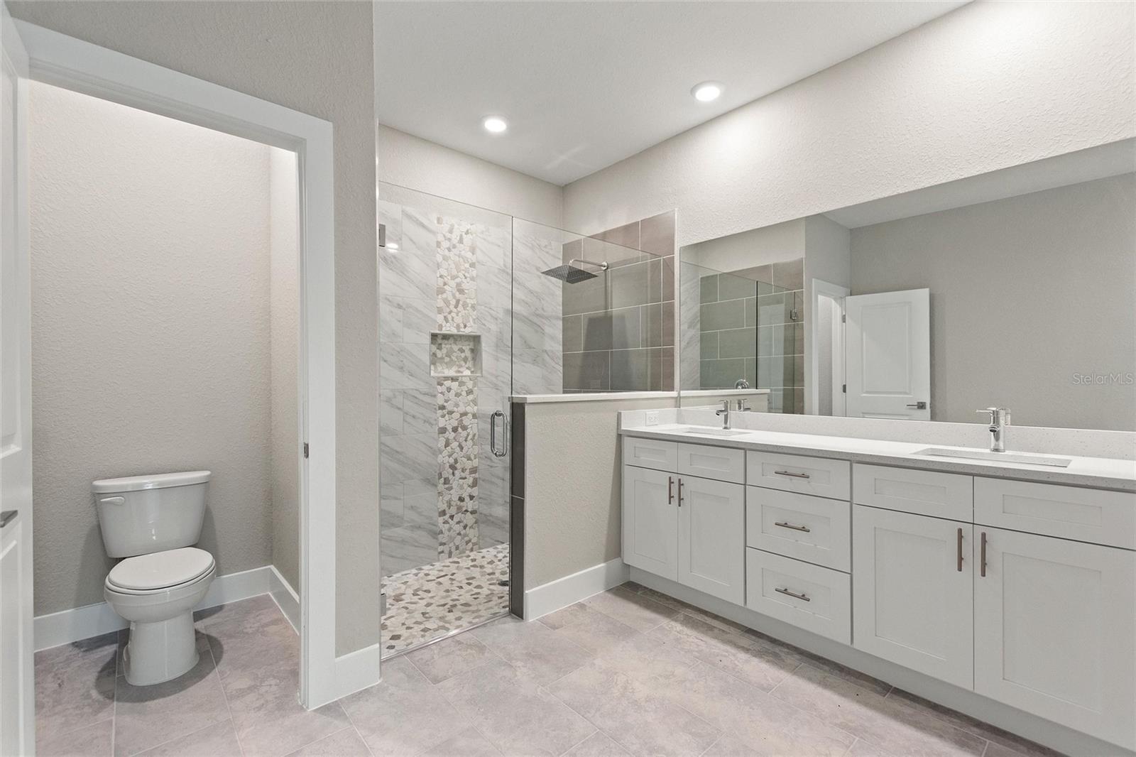Image 22 of 25 For 3707 Fontainebleau Street