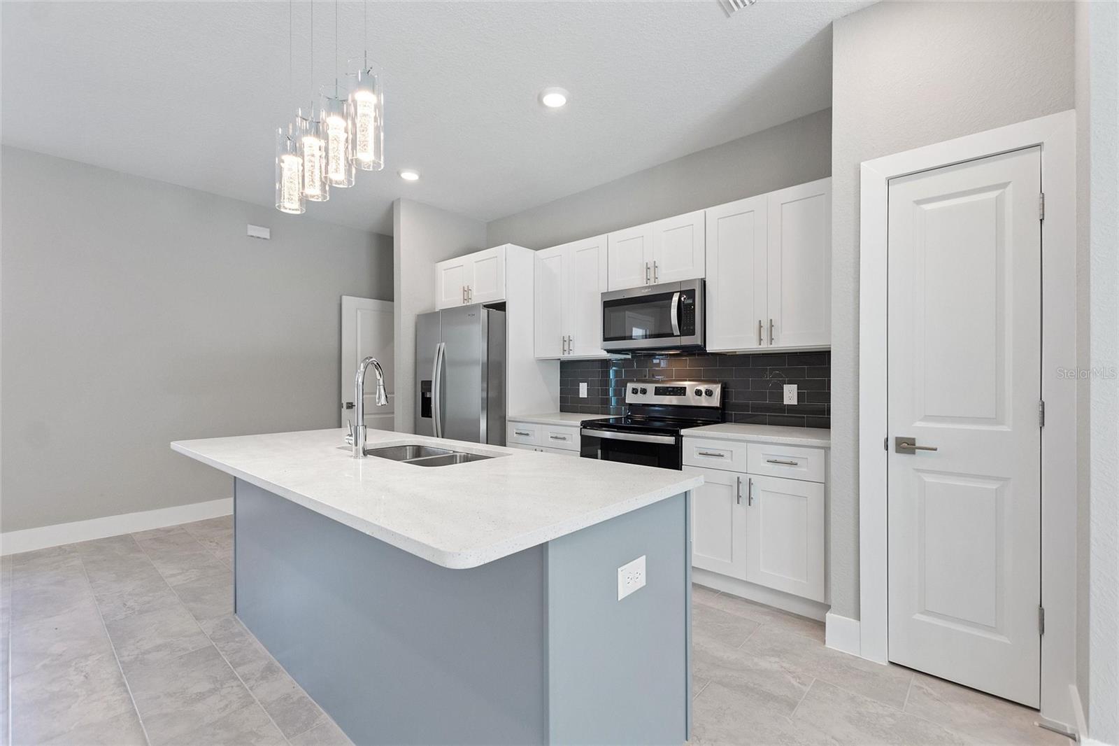 Image 9 of 25 For 3707 Fontainebleau Street