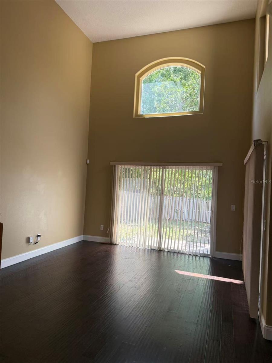 Image 3 of 19 For 1746 Mandavilla Drive