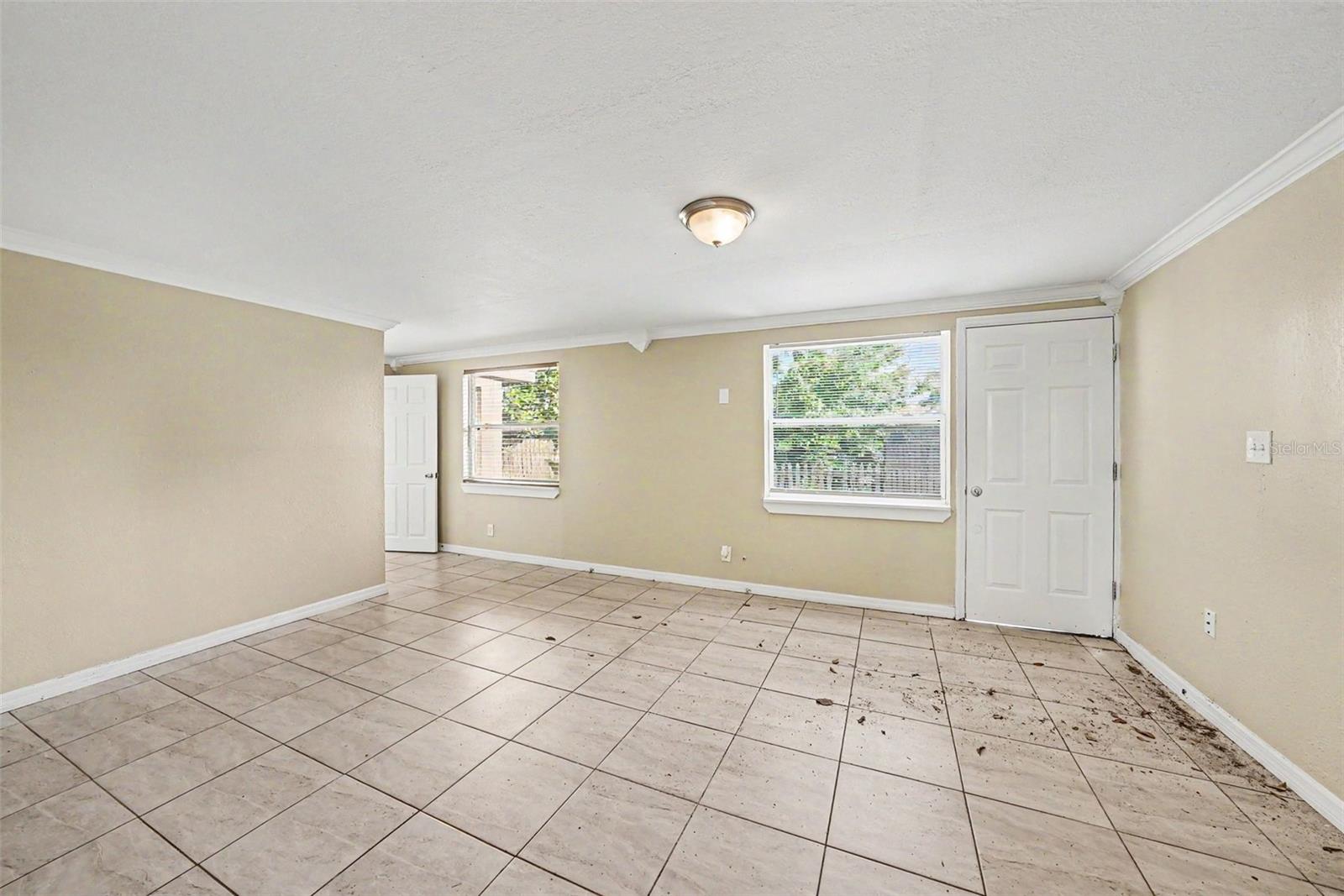 Image 3 of 14 For 10118 114th Terrace