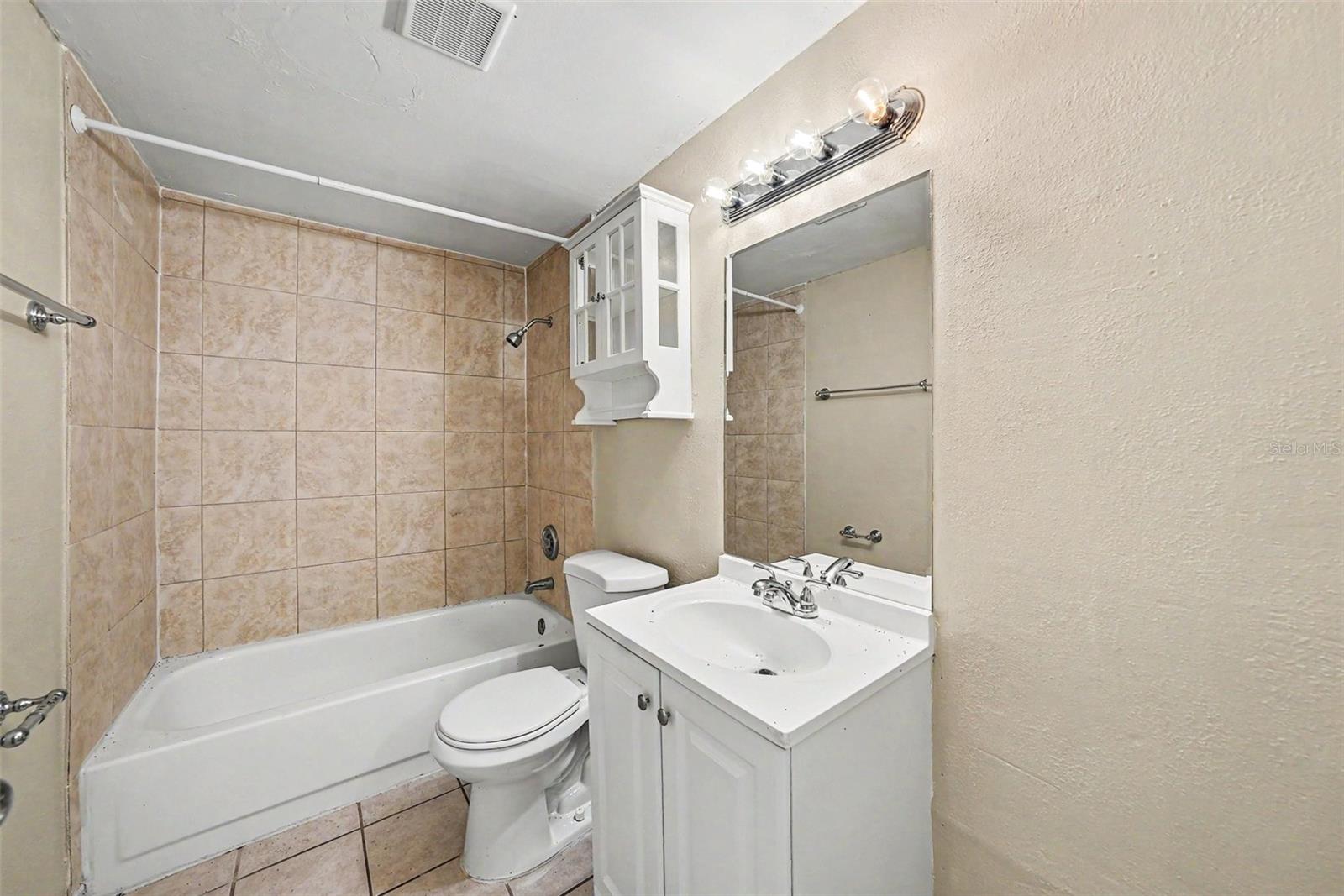 Image 6 of 14 For 10118 114th Terrace