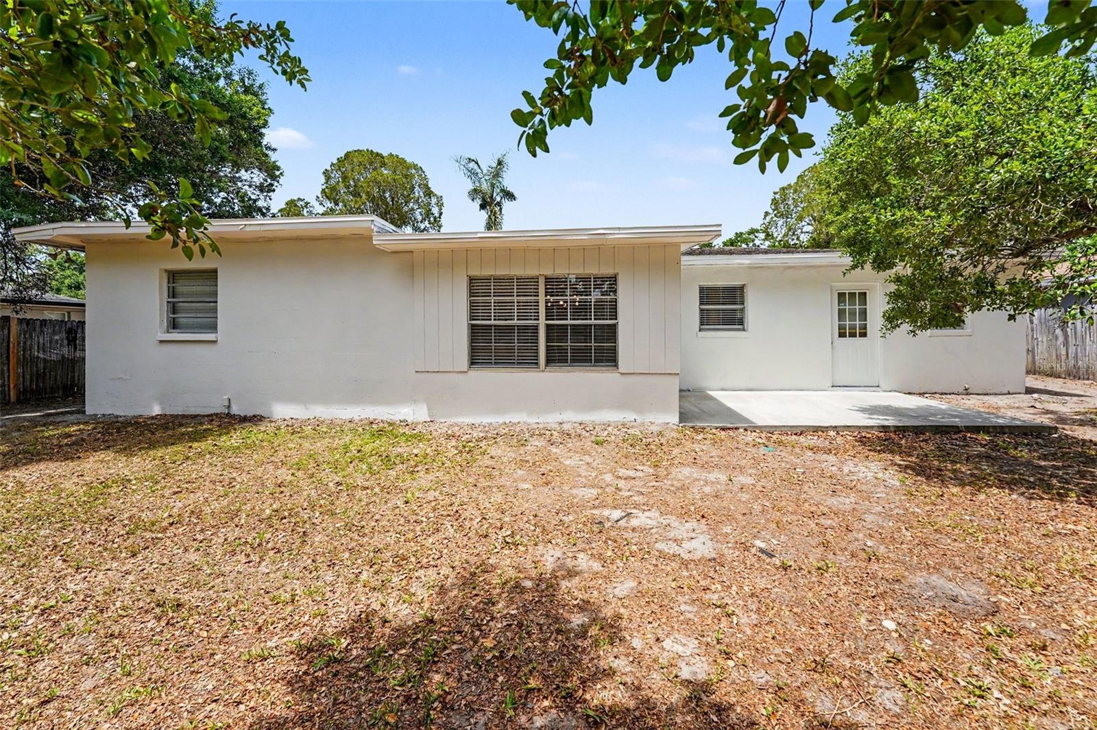 Image 14 of 15 For 1361 Overlea Street