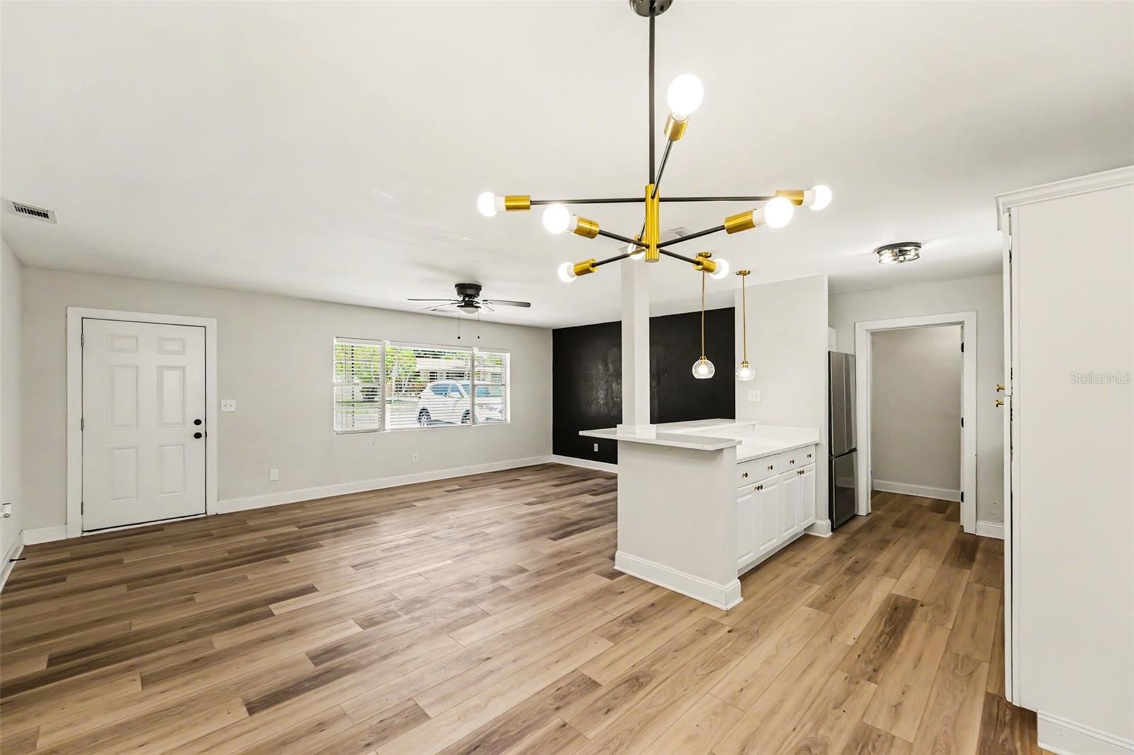 Image 2 of 15 For 1361 Overlea Street