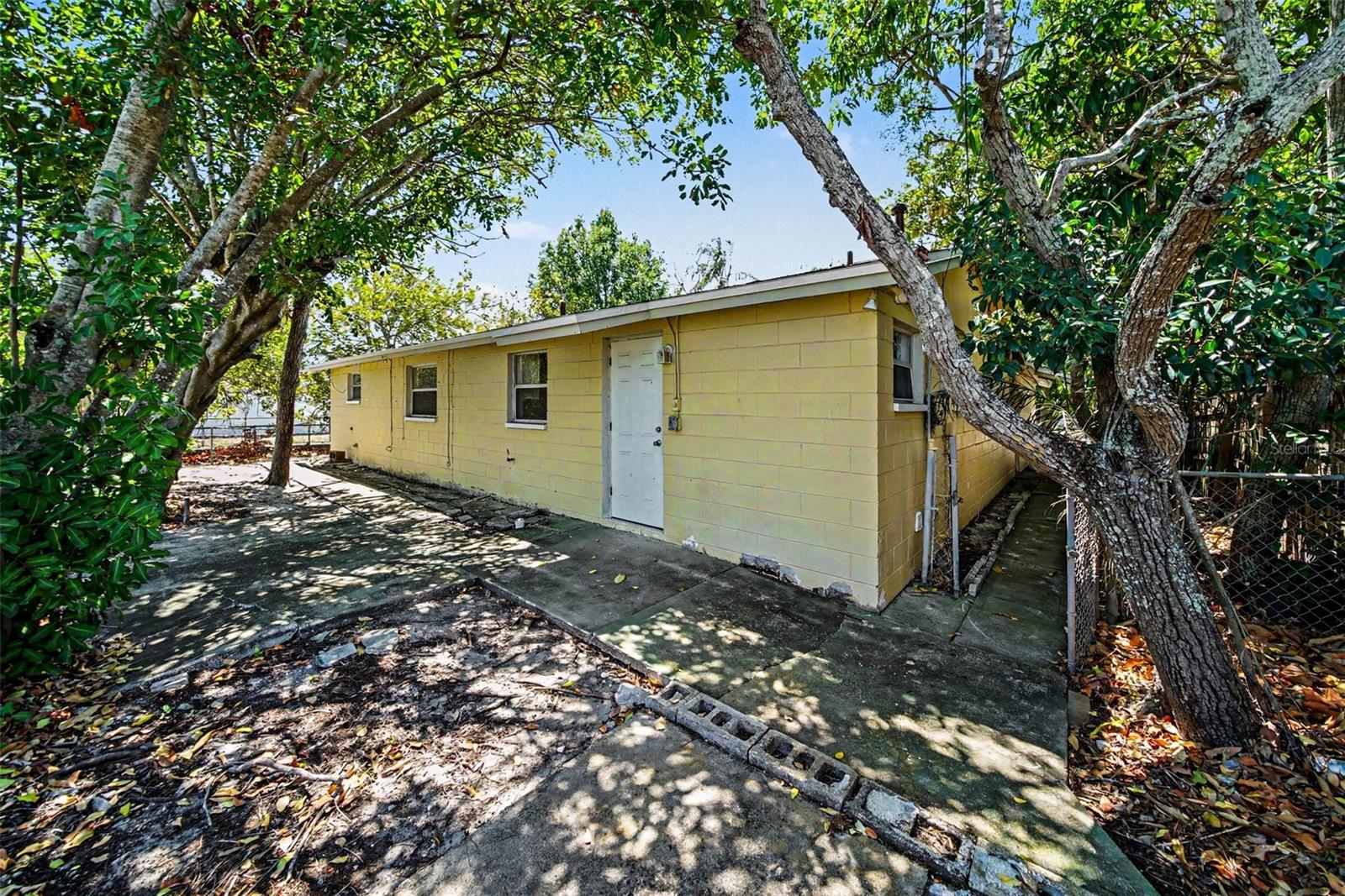 Image 18 of 20 For 5301 82nd Avenue N