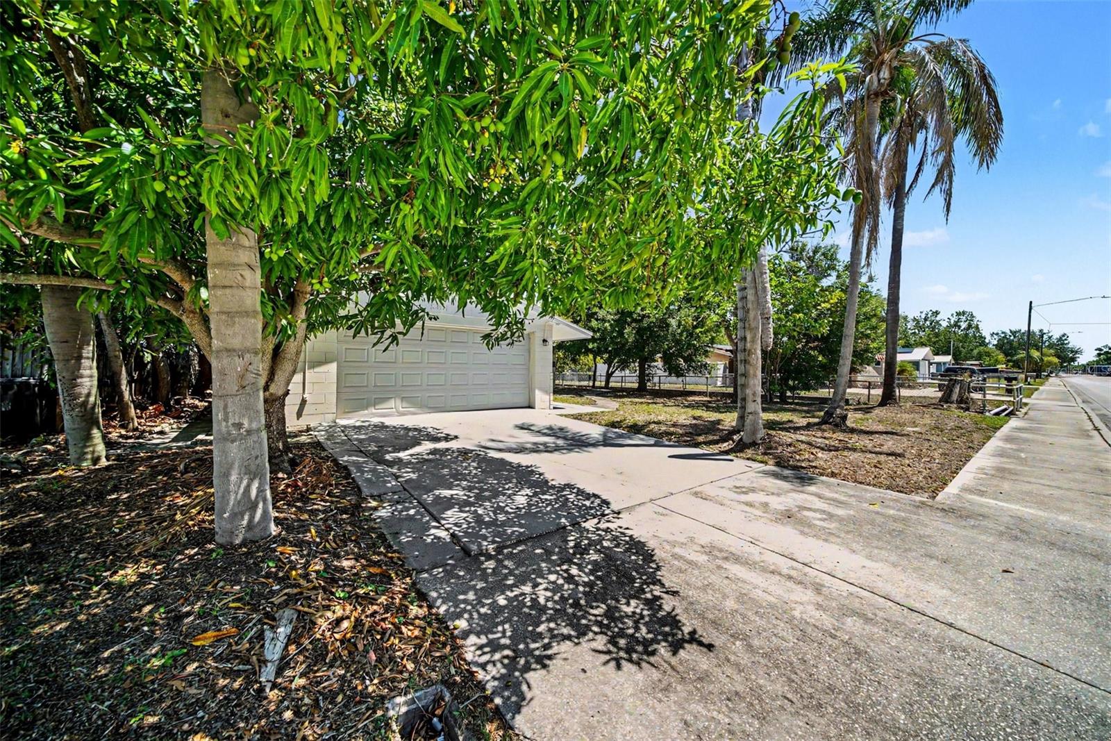 Image 3 of 20 For 5301 82nd Avenue N