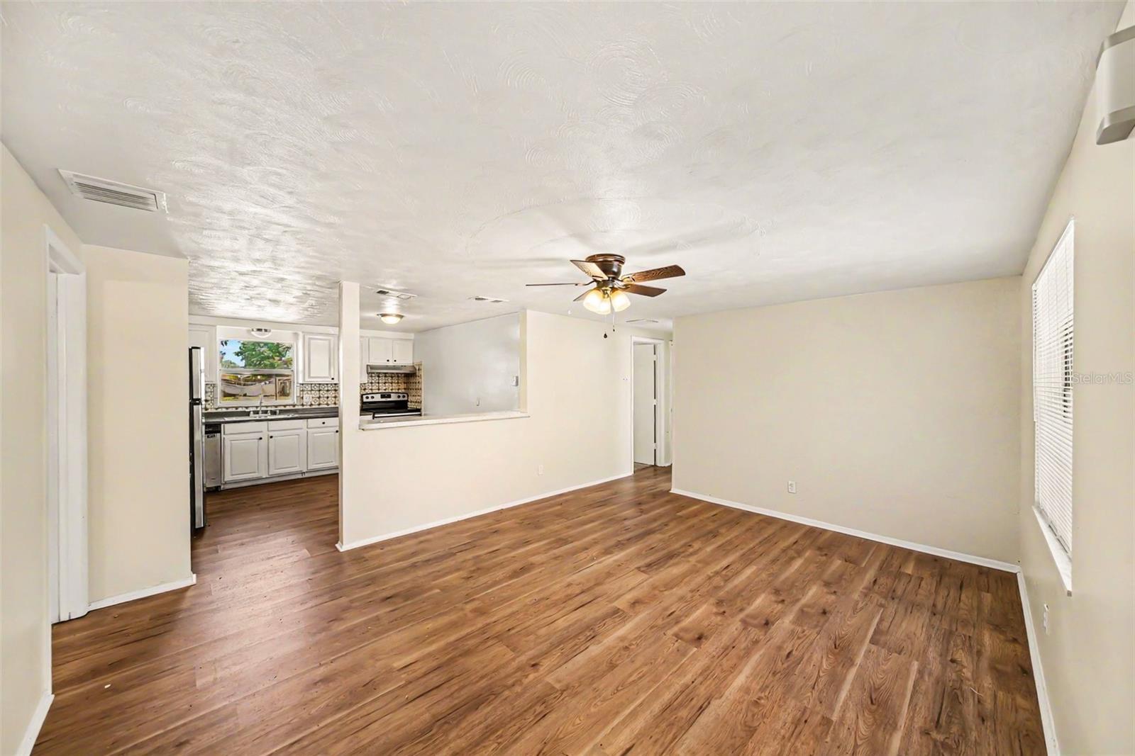 Image 5 of 20 For 5301 82nd Avenue N