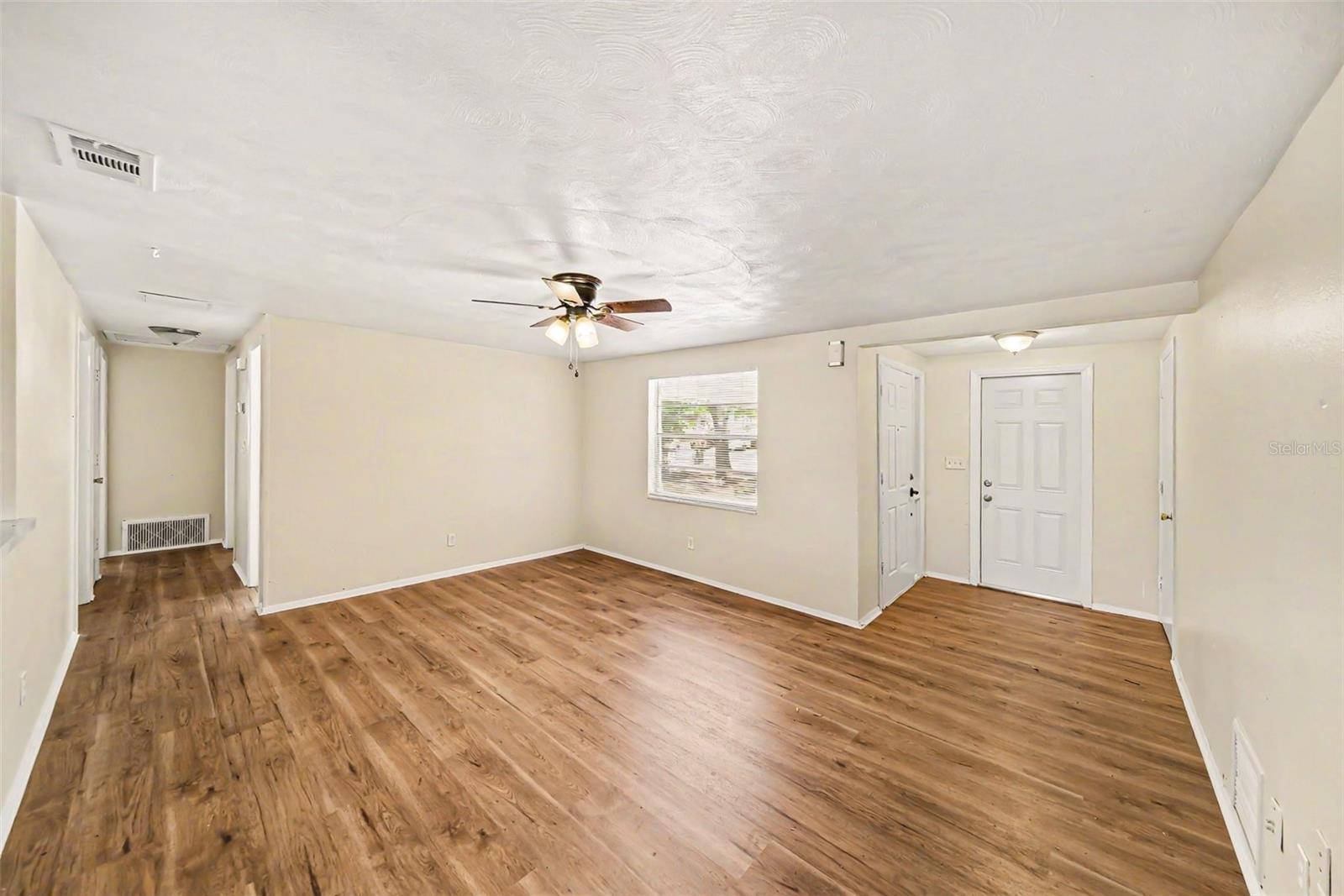 Image 6 of 20 For 5301 82nd Avenue N