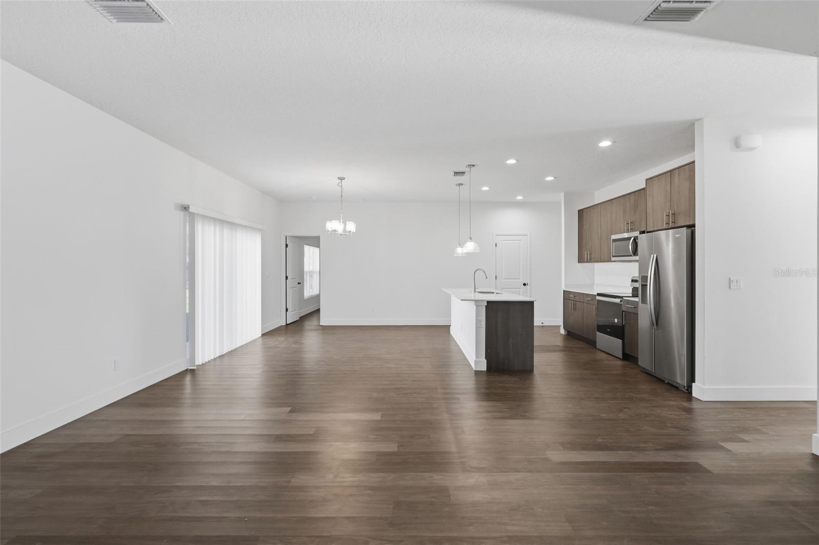Image 19 of 49 For 3227 Halsey Avenue Se