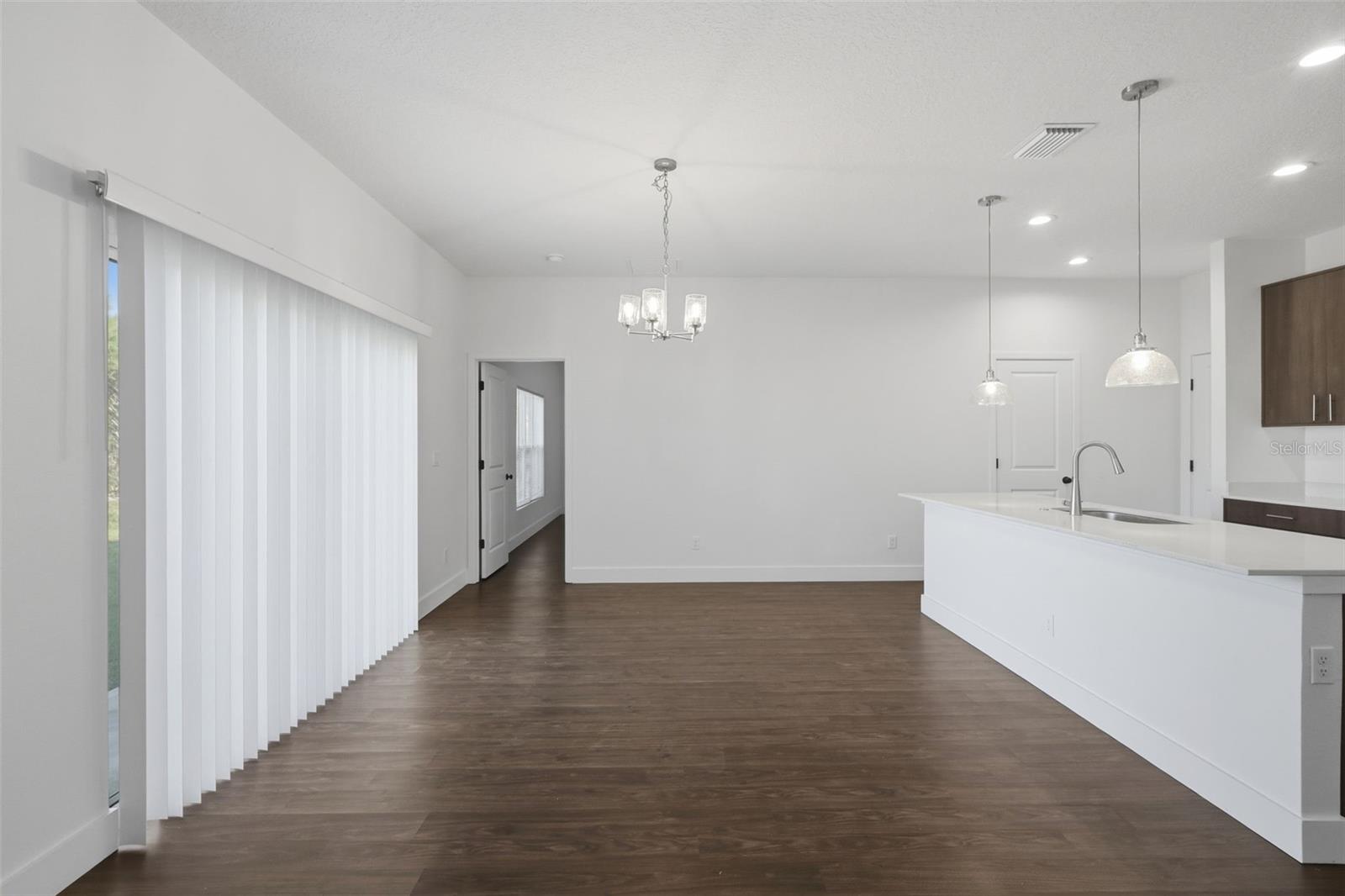 Image 20 of 49 For 3227 Halsey Avenue Se