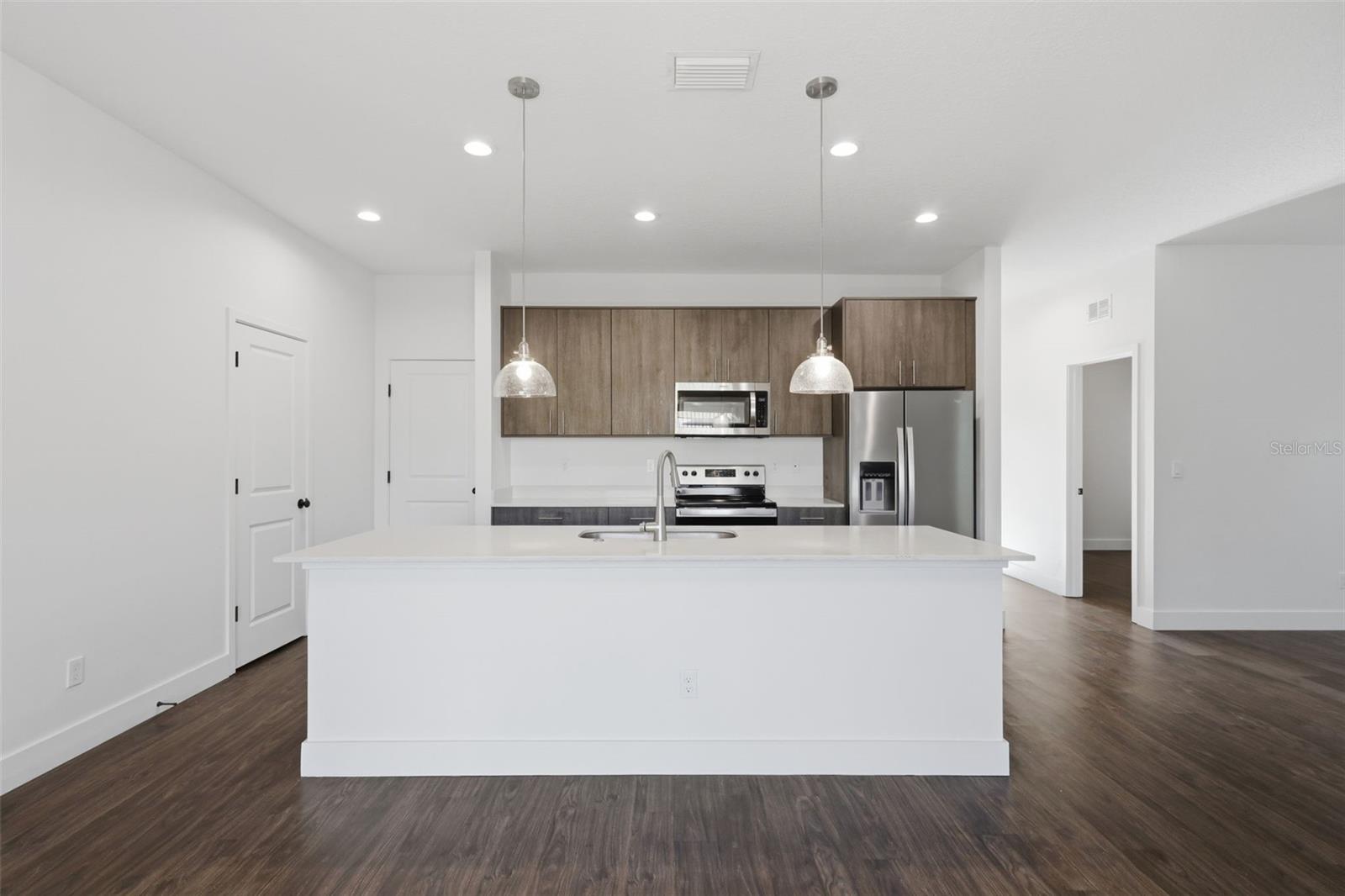 Image 22 of 49 For 3227 Halsey Avenue Se