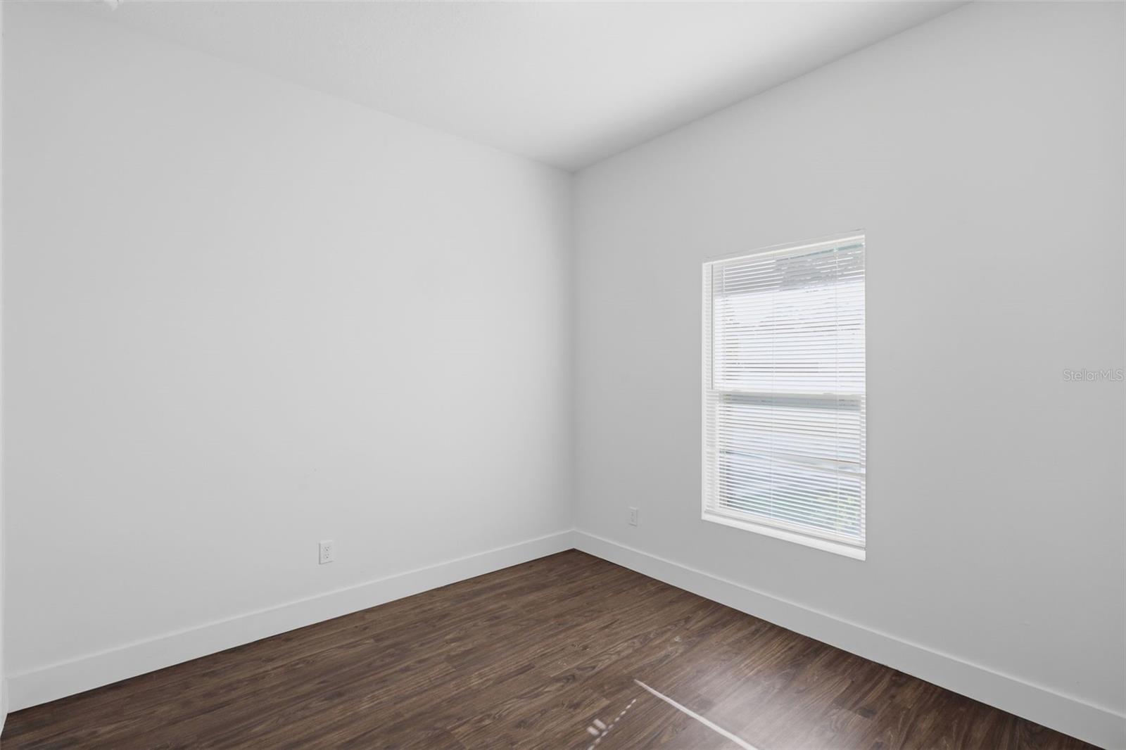 Image 34 of 49 For 3227 Halsey Avenue Se