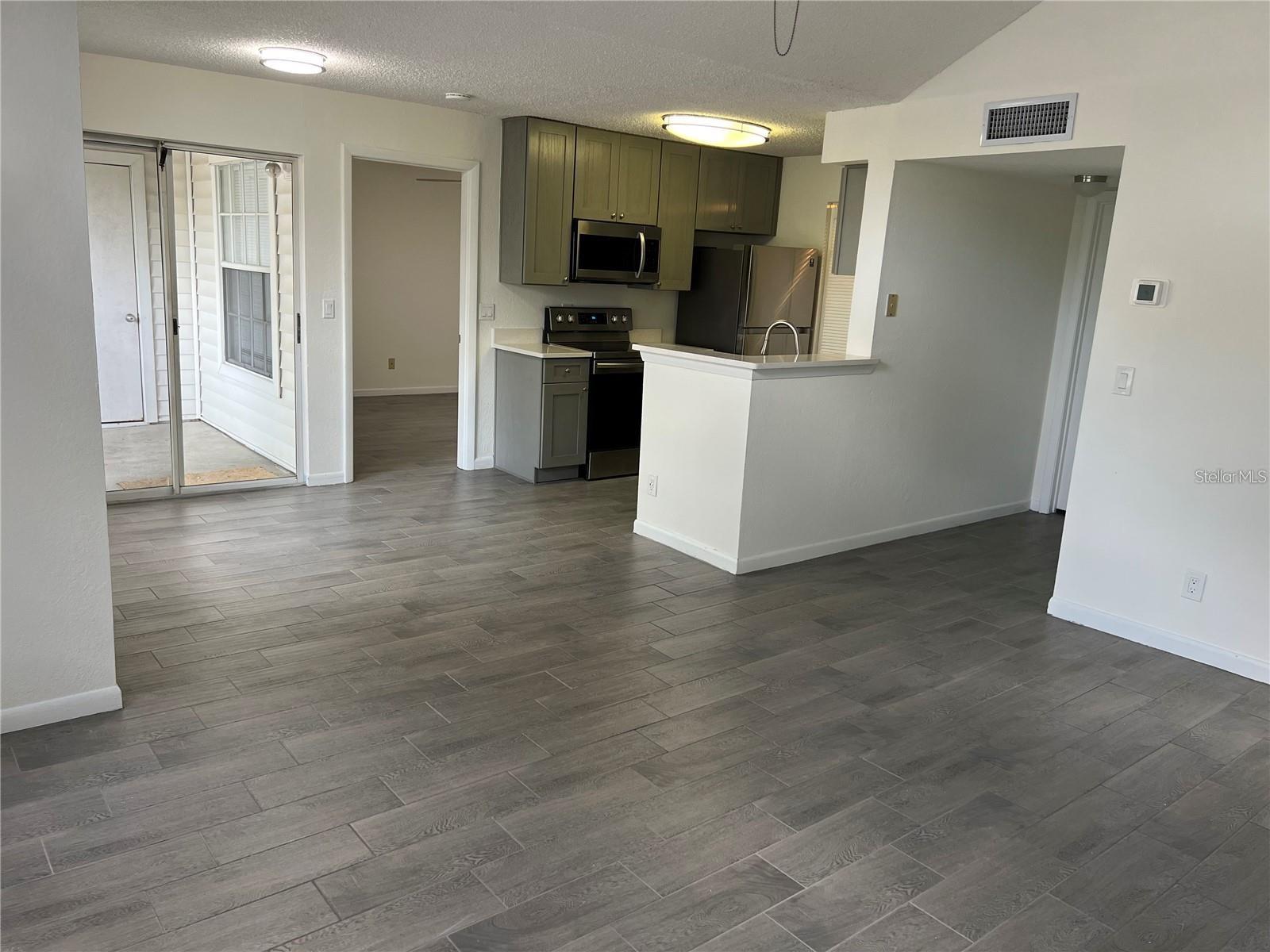 Image 8 of 33 For 11568 Westwood Boulevard 1021