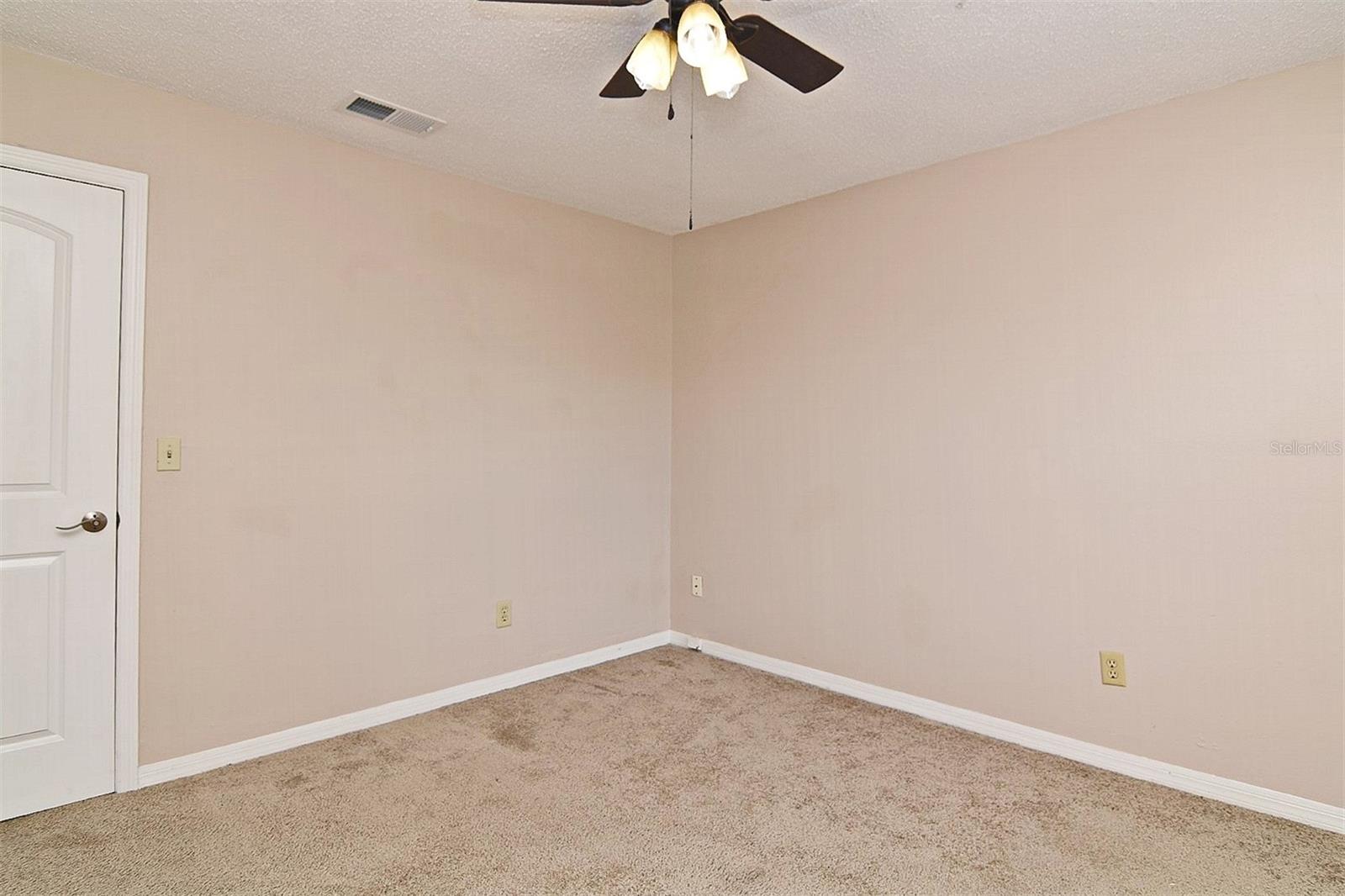 Image 18 of 26 For 2720 Gray Fox Lane