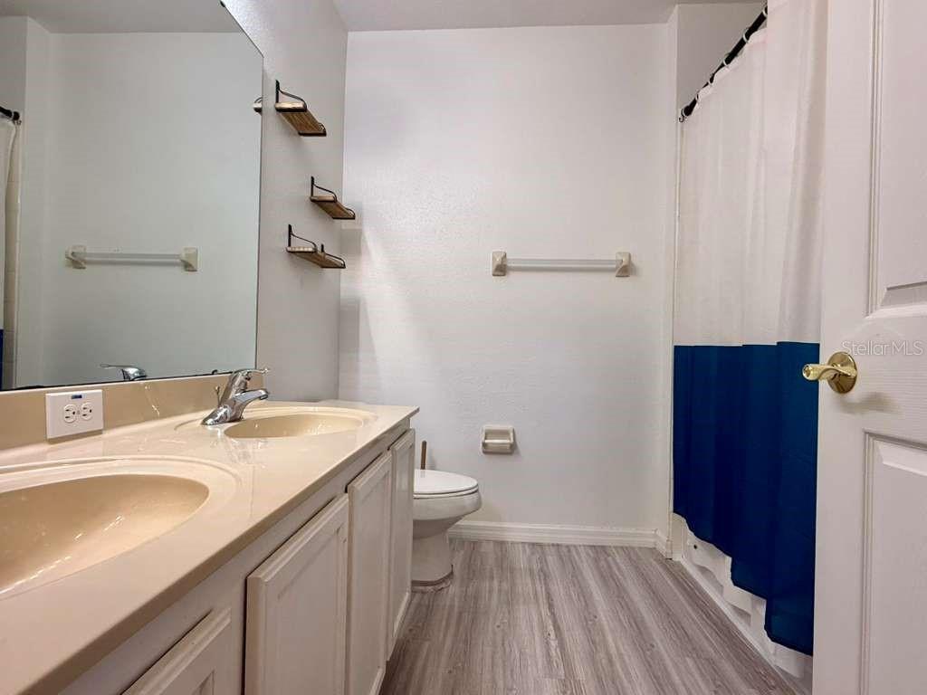 Image 24 of 33 For 14488 Whittridge Drive