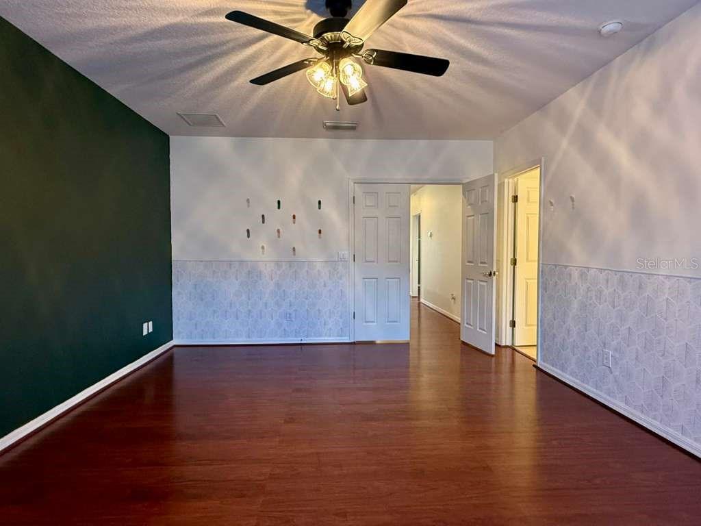 Image 27 of 33 For 14488 Whittridge Drive