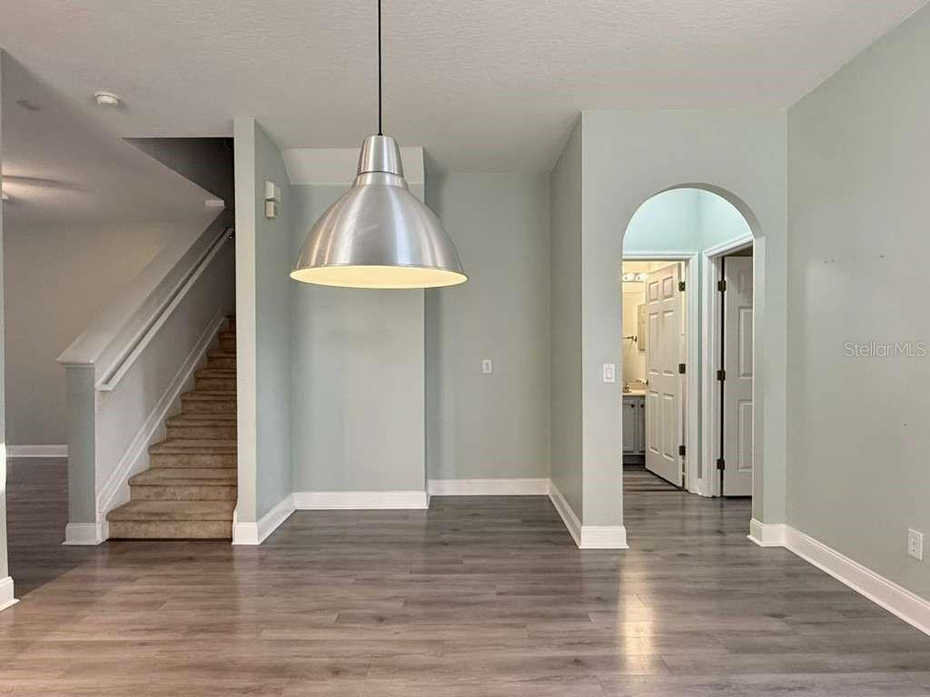 Image 7 of 33 For 14488 Whittridge Drive