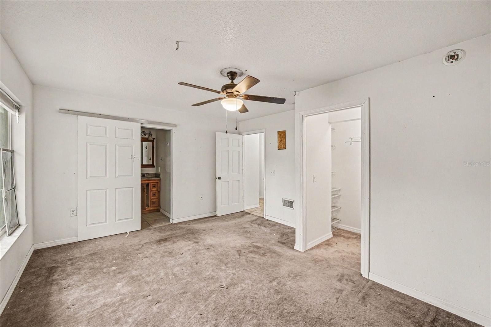Image 16 of 28 For 890 Deland Avenue
