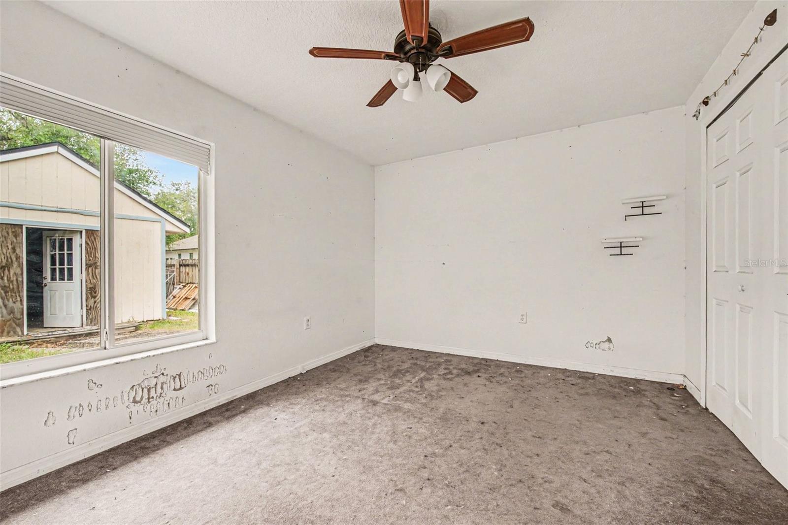 Image 17 of 28 For 890 Deland Avenue