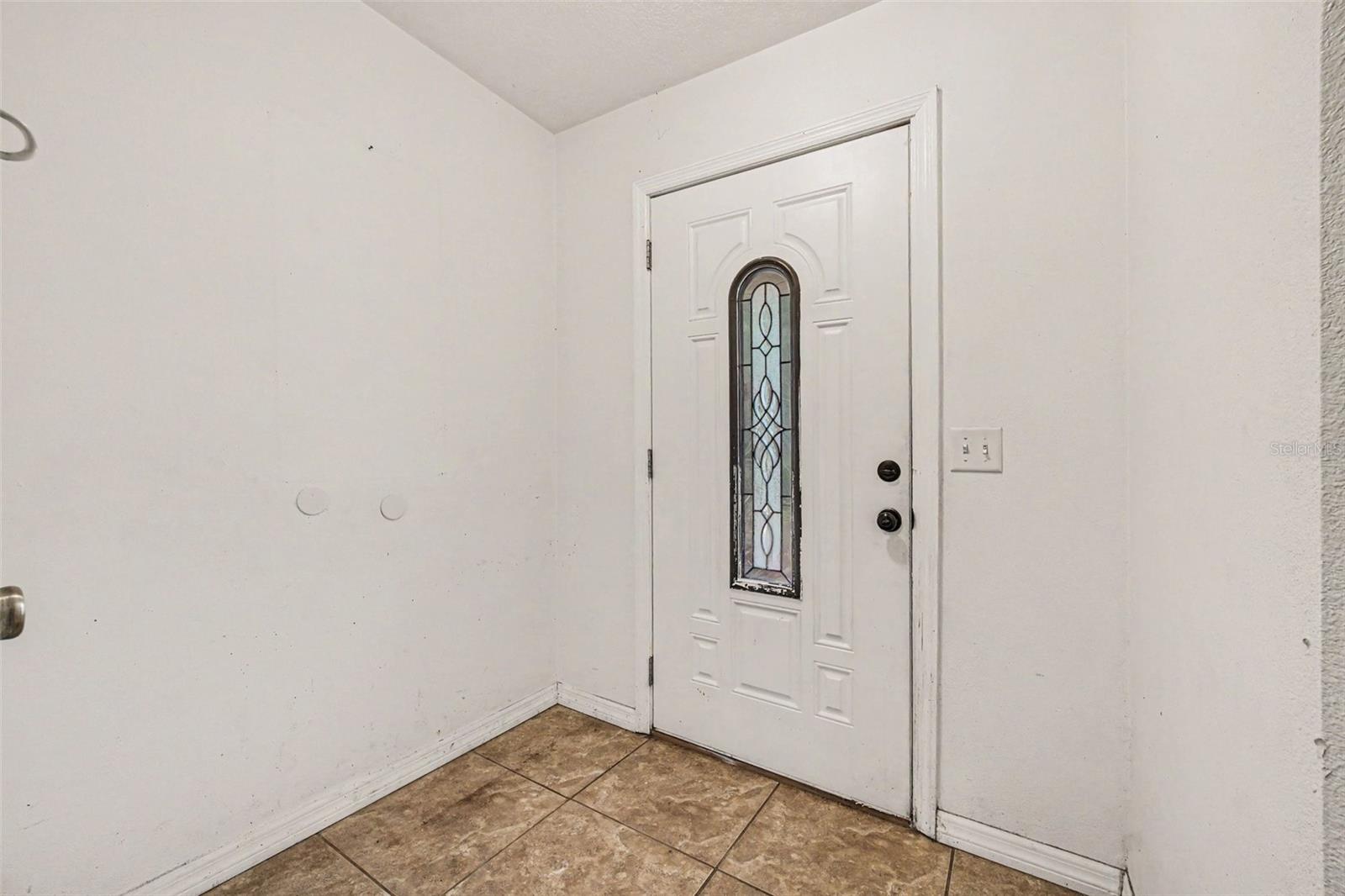 Image 27 of 28 For 890 Deland Avenue