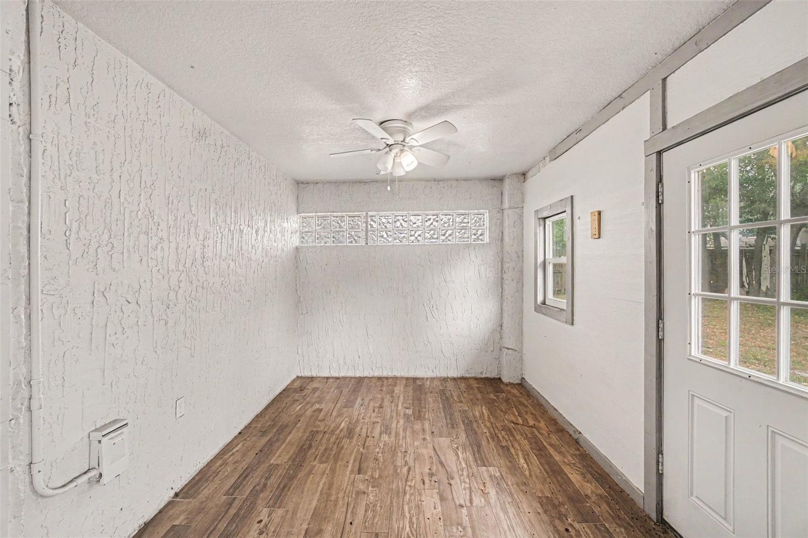 Image 7 of 28 For 890 Deland Avenue