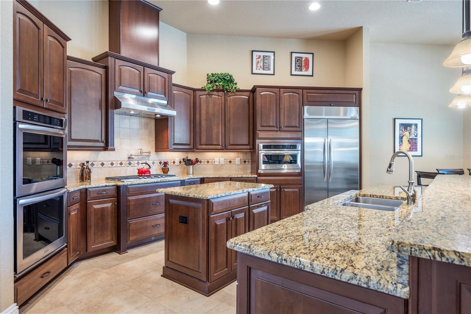 Image 18 of 52 For 11753 Vinci Drive
