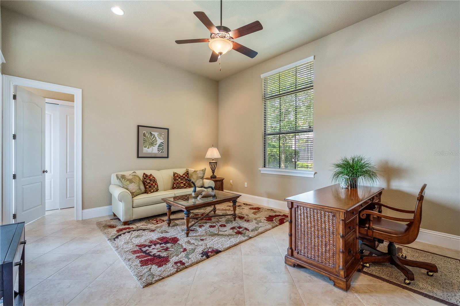 Image 19 of 52 For 11753 Vinci Drive
