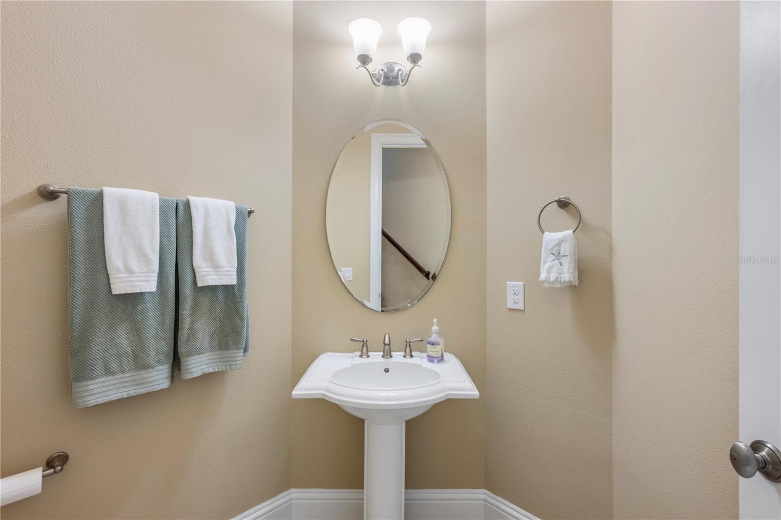 Image 31 of 52 For 11753 Vinci Drive