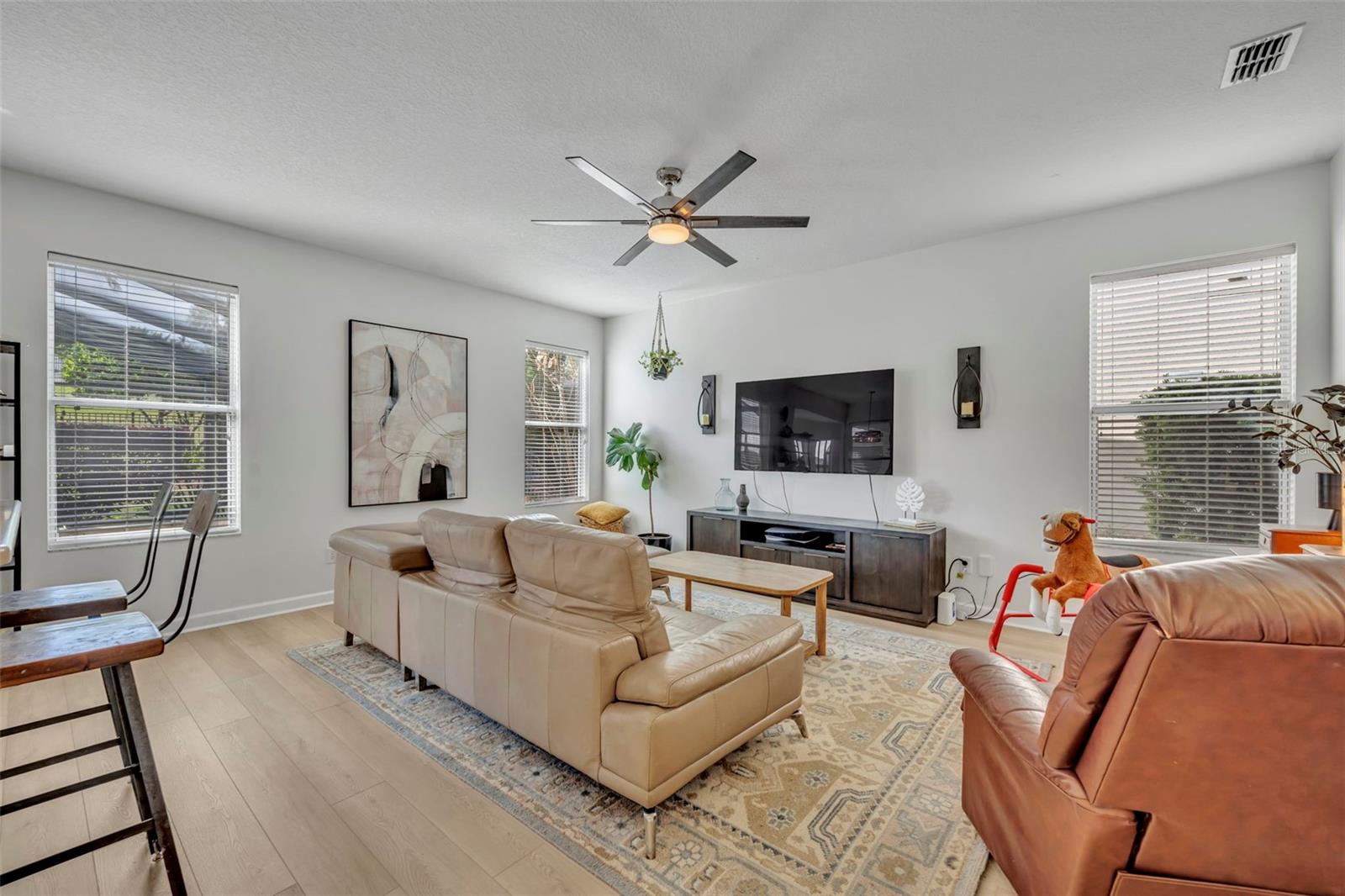 Image 11 of 45 For 2329 Natoma Blvd