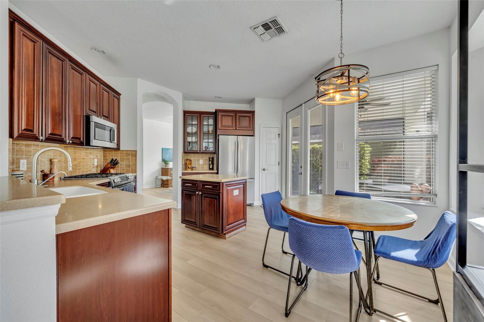 Image 17 of 45 For 2329 Natoma Blvd