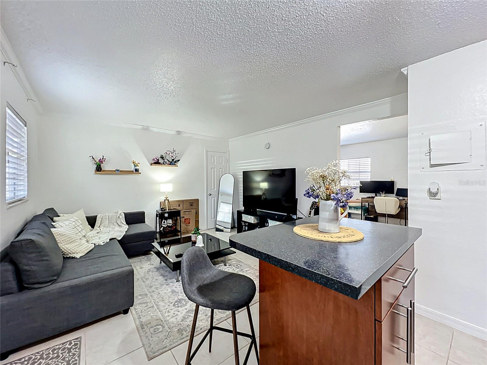 Image 10 of 27 For 2507 Central Boulevard 22