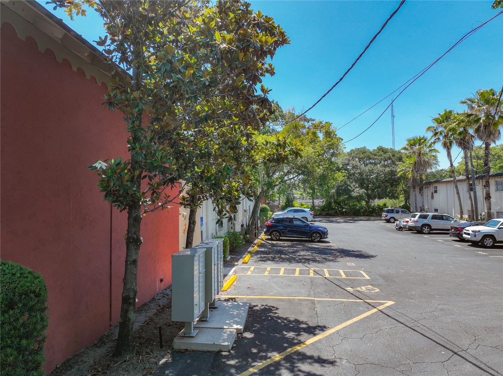 Image 22 of 27 For 2507 Central Boulevard 22