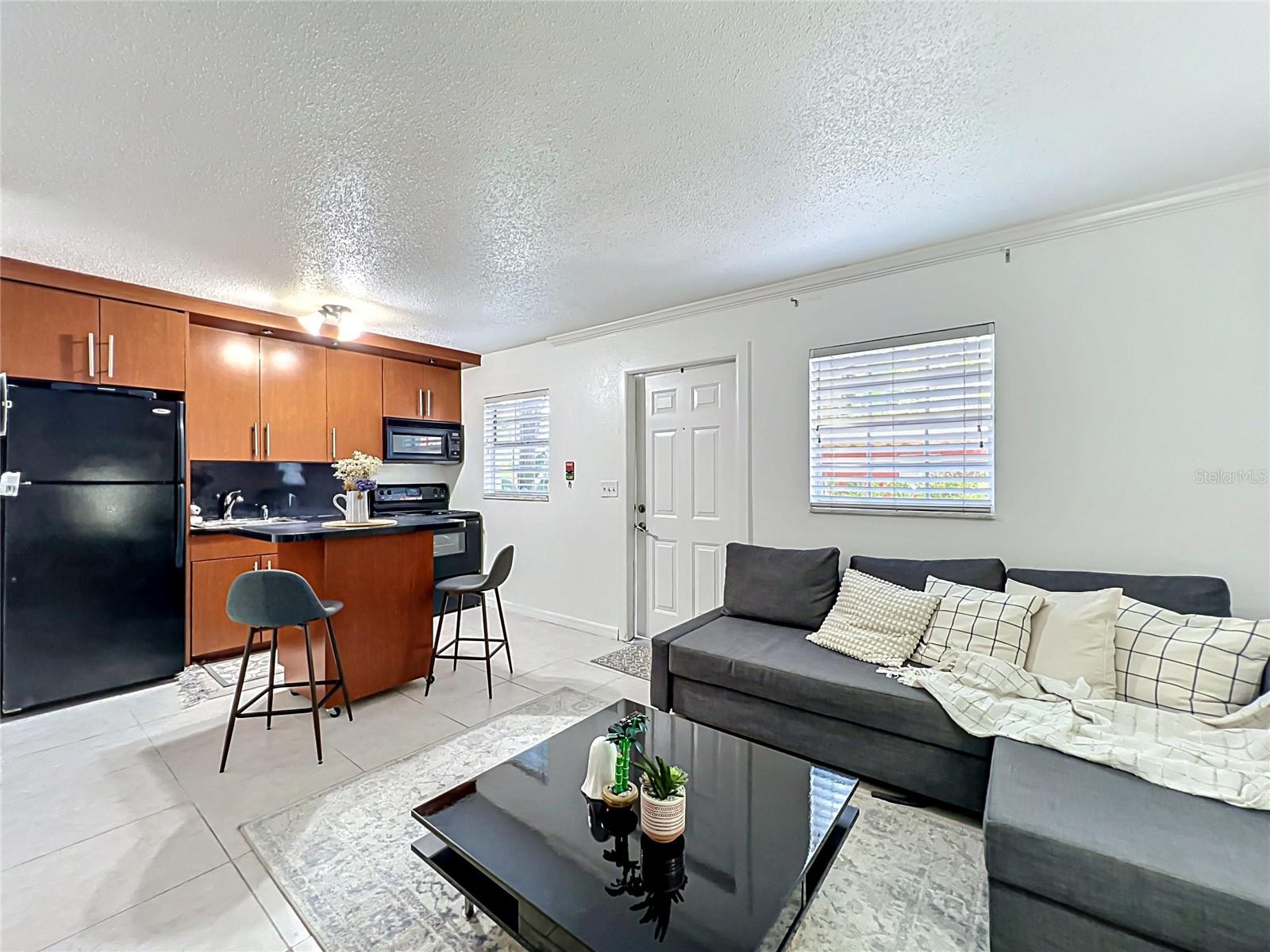Image 7 of 27 For 2507 Central Boulevard 22