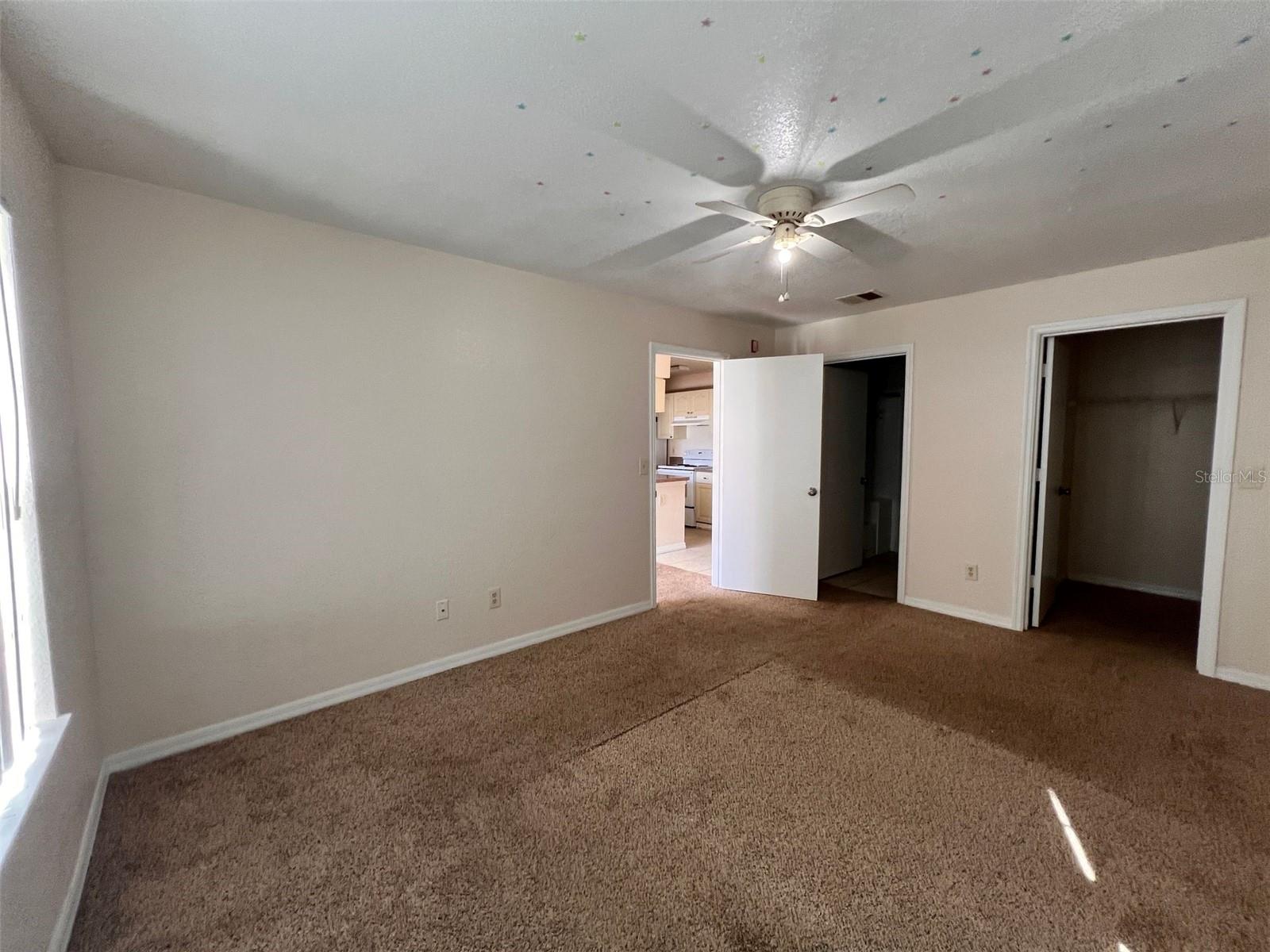Image 11 of 18 For 2550 Alafaya Trail 4107