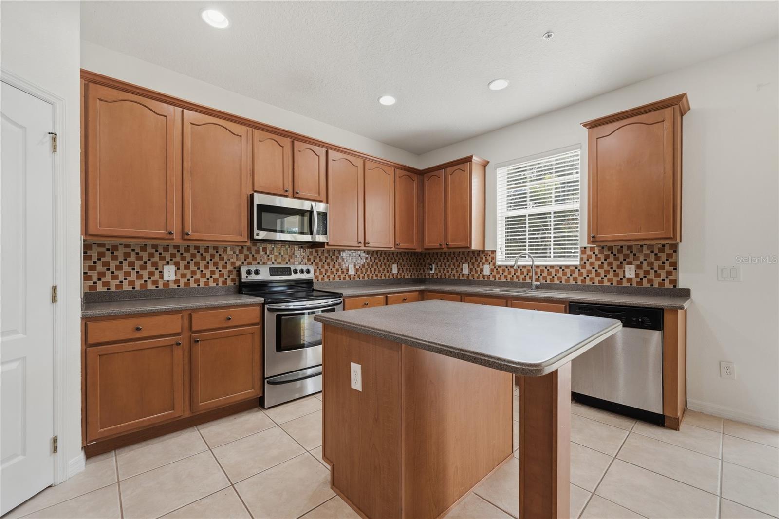 Image 10 of 26 For 9836 Old Patina Way