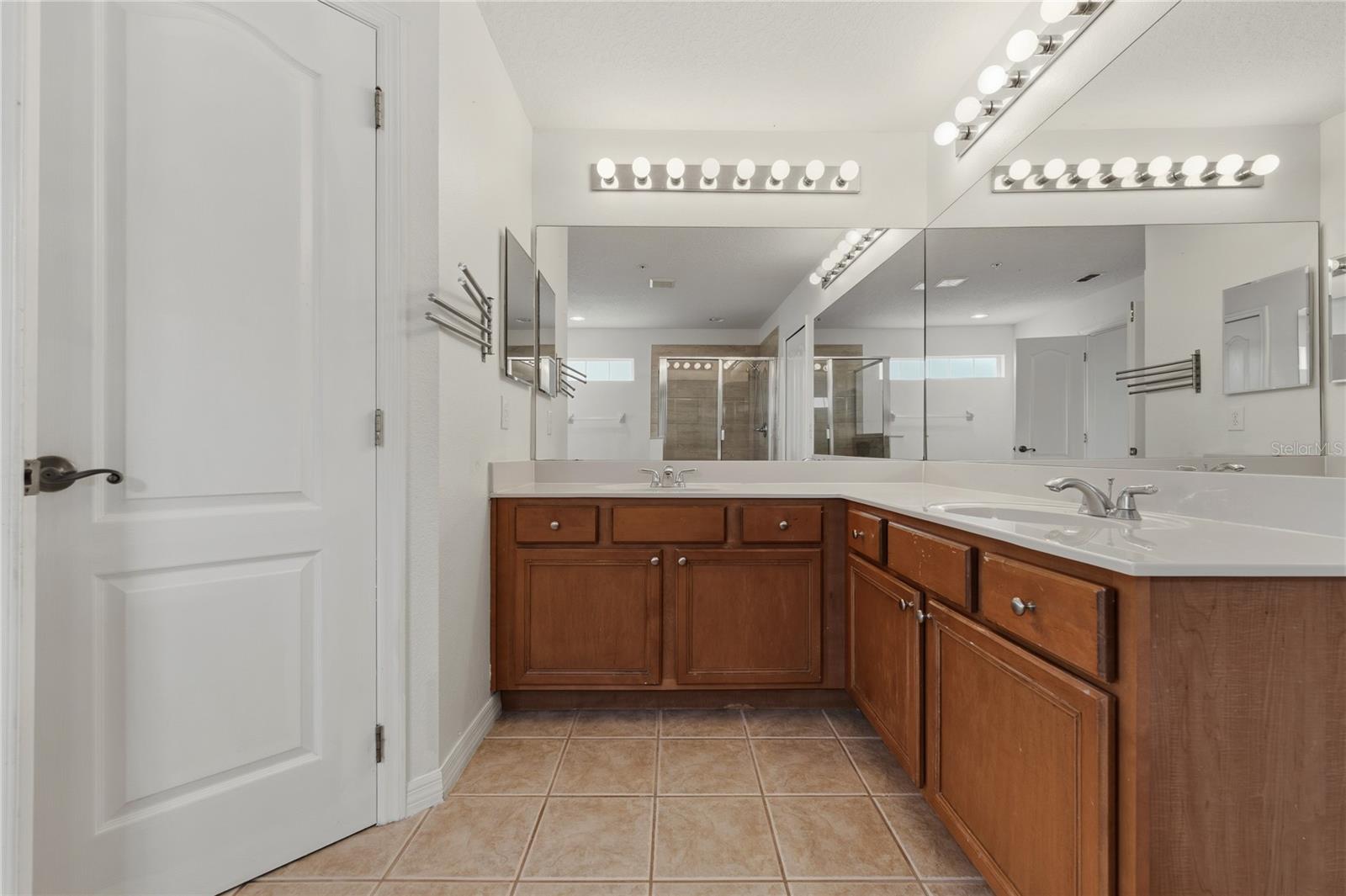 Image 18 of 26 For 9836 Old Patina Way