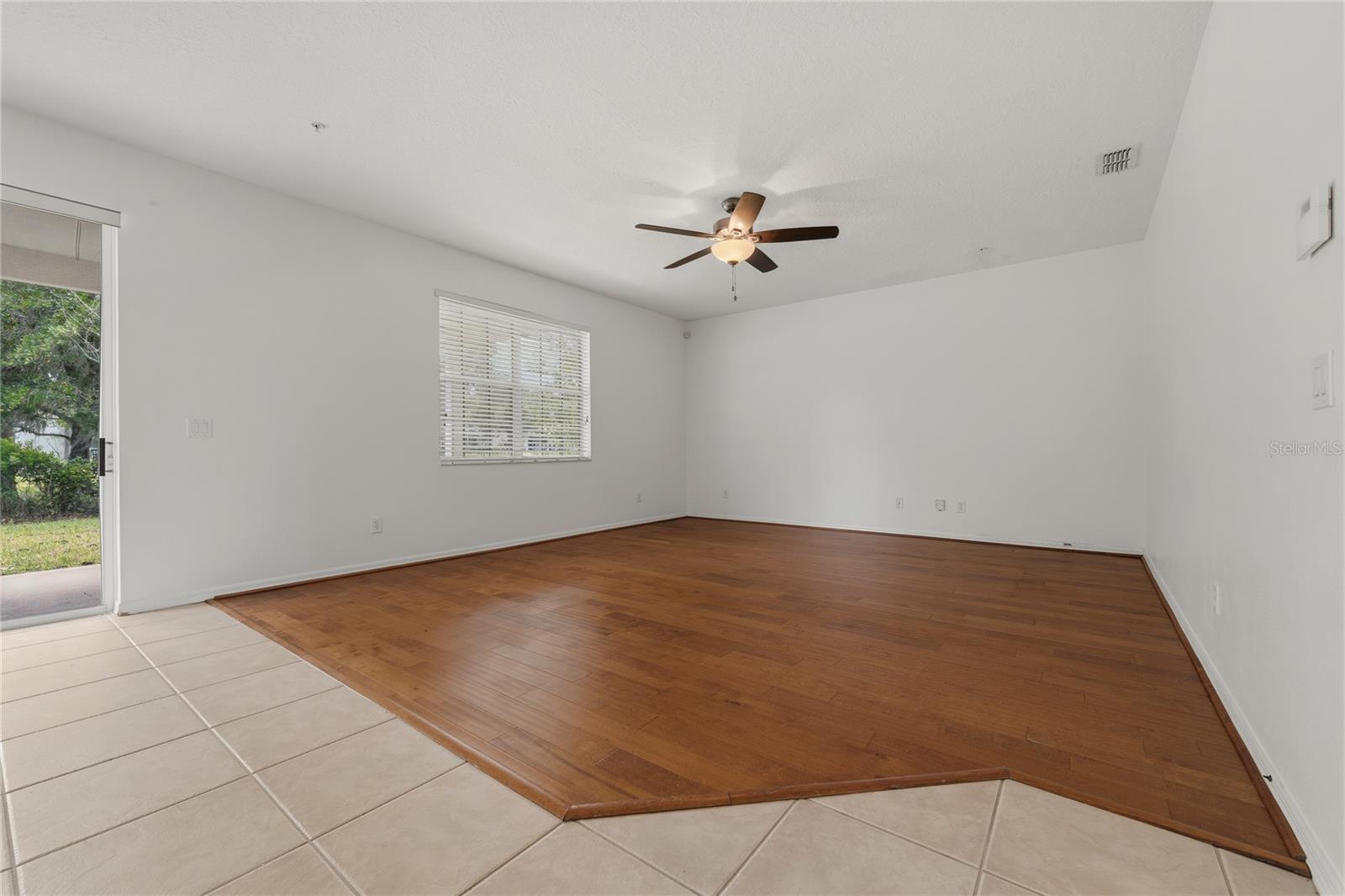 Image 7 of 26 For 9836 Old Patina Way