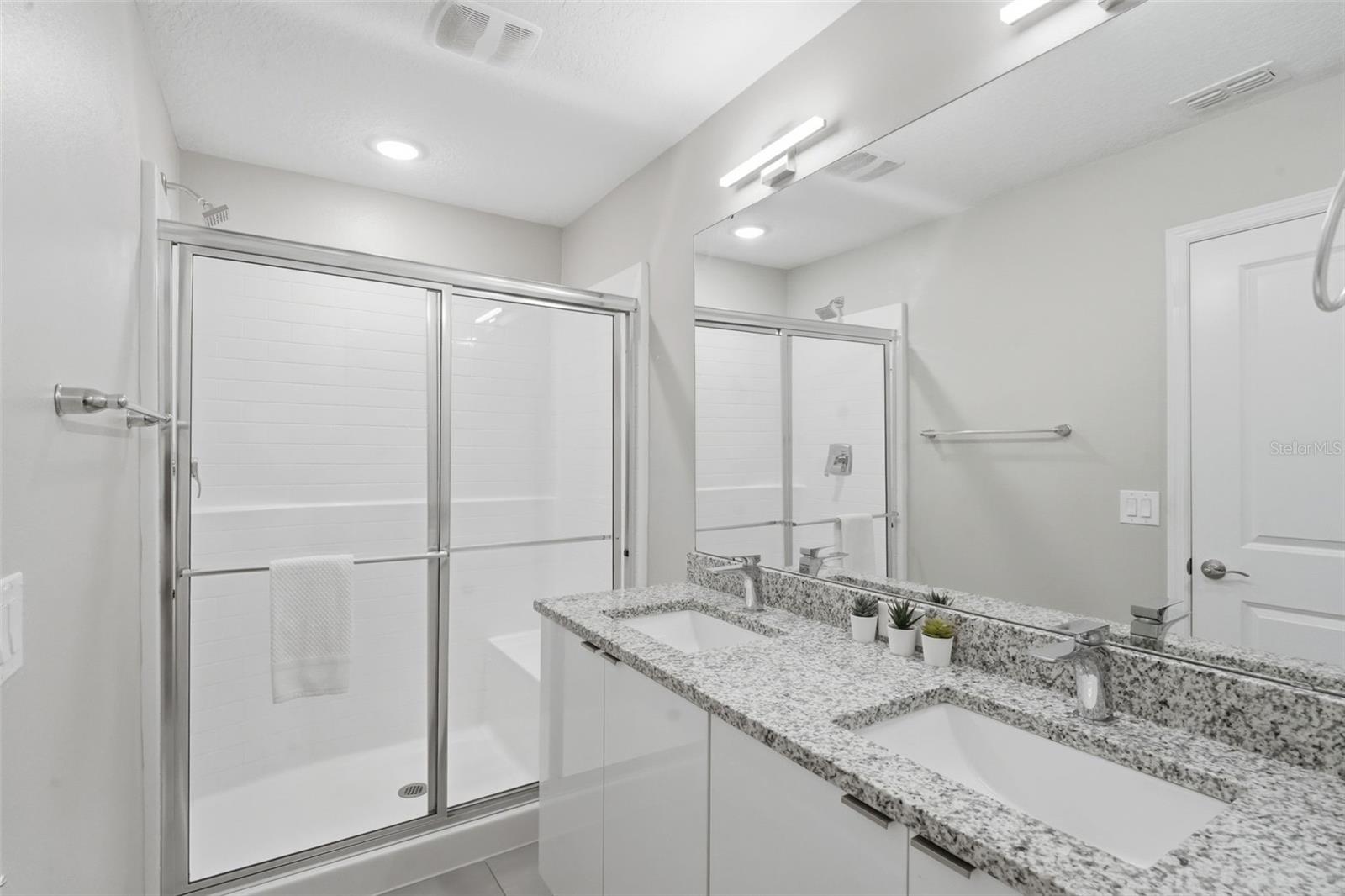 Image 13 of 25 For 7997 Formosa Valley Place