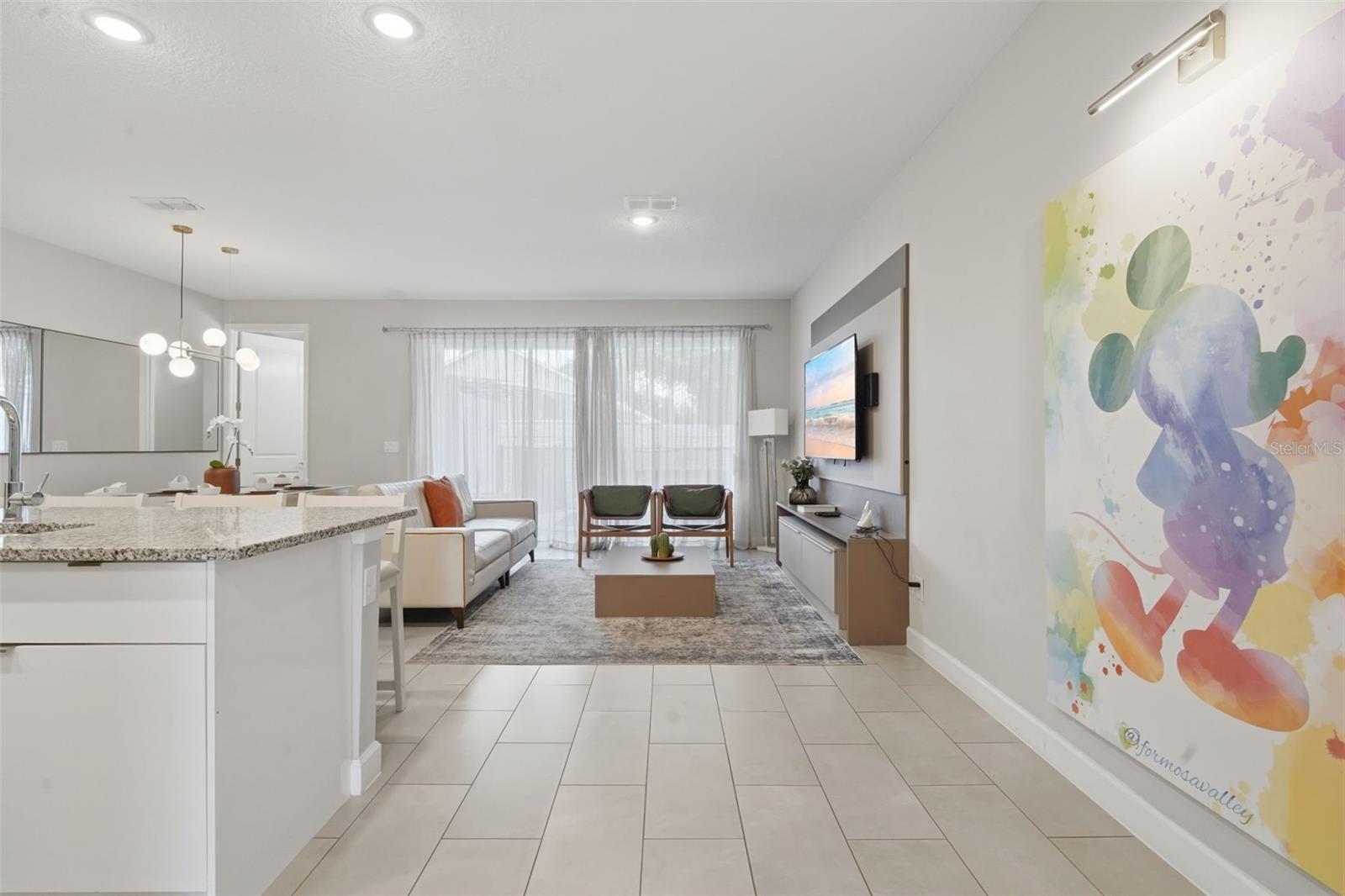 Image 7 of 25 For 7997 Formosa Valley Place