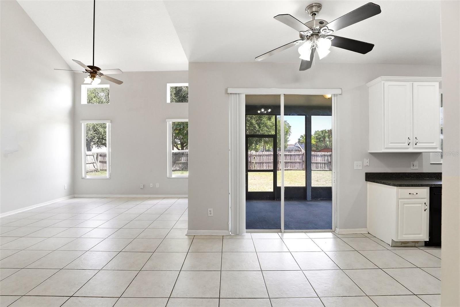 Image 15 of 39 For 14025 King Sago Court