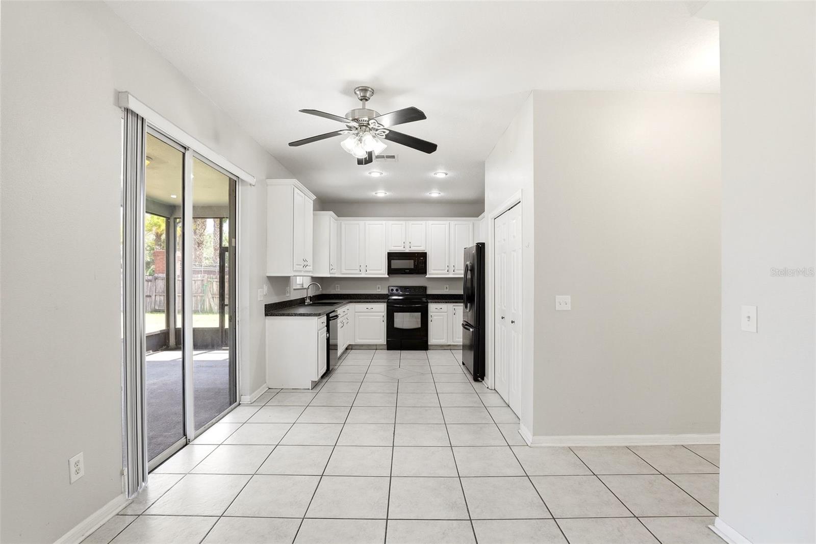 Image 16 of 39 For 14025 King Sago Court