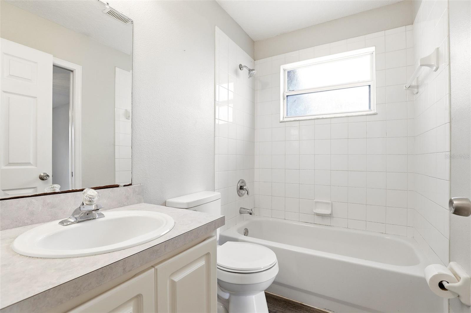 Image 28 of 39 For 14025 King Sago Court