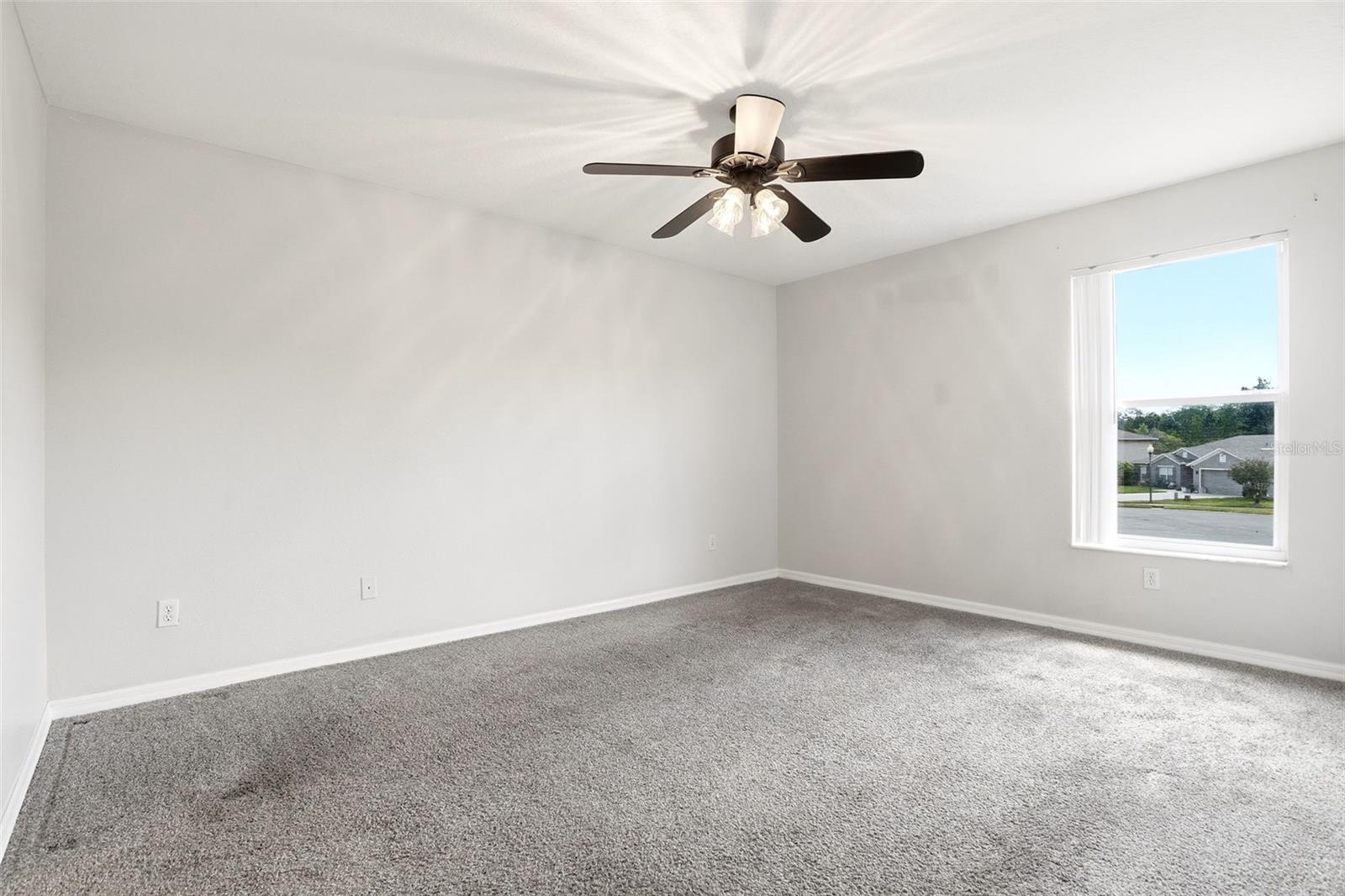 Image 30 of 39 For 14025 King Sago Court