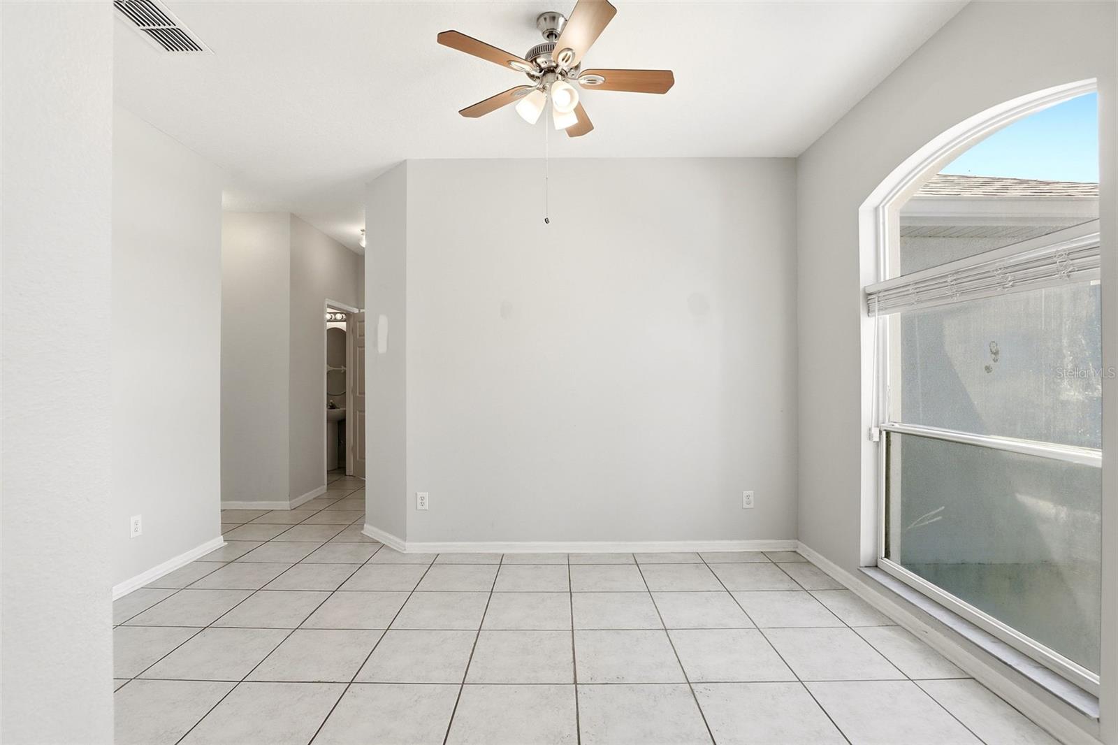 Image 6 of 39 For 14025 King Sago Court