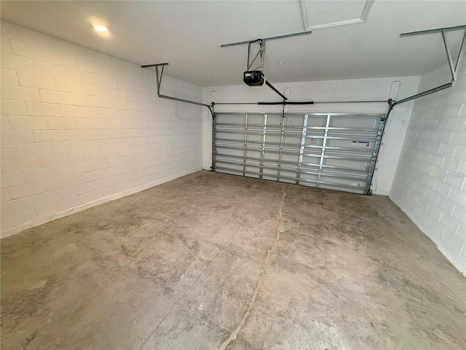 Image 11 of 36 For 1859 Pinecliff Drive
