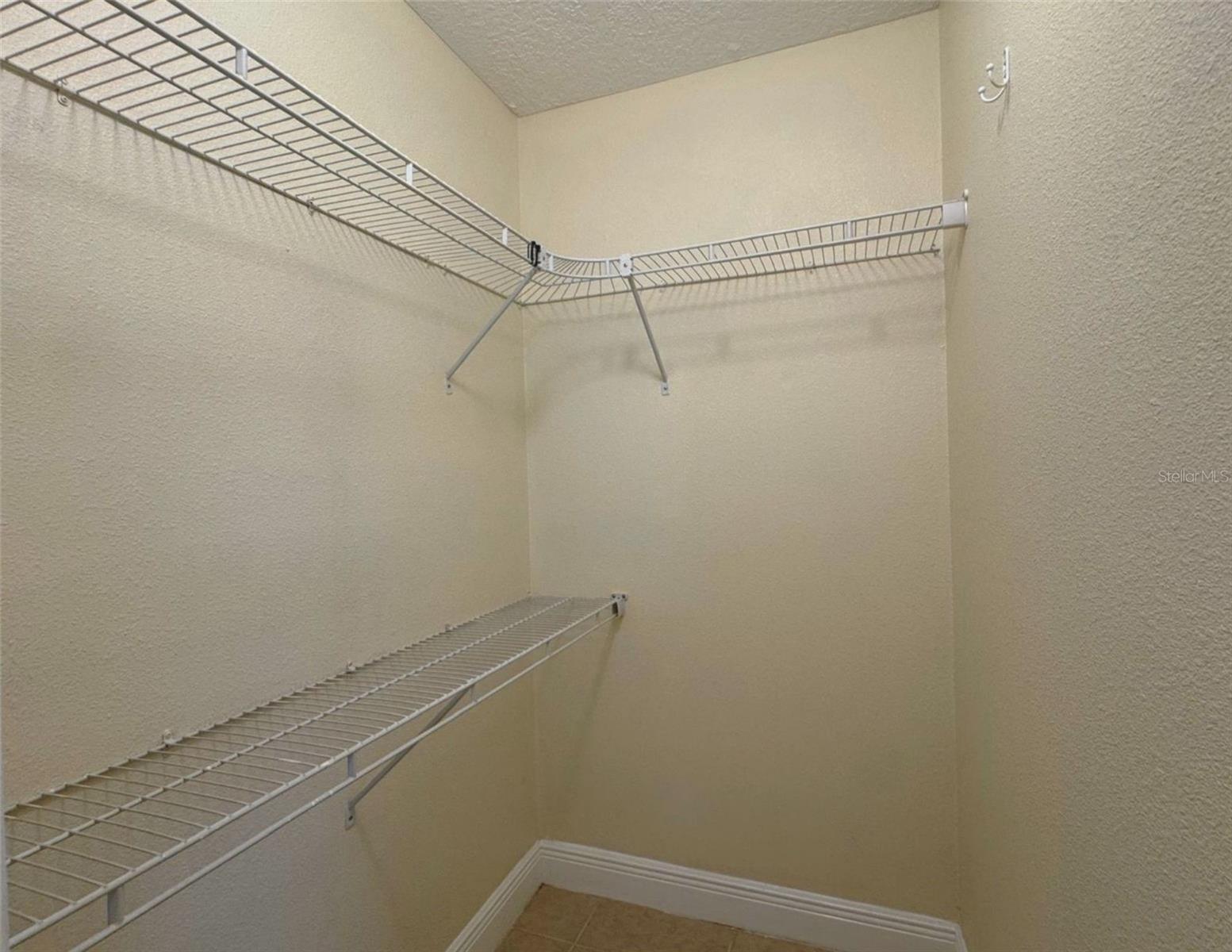 Image 12 of 22 For 10618 Eastview Drive