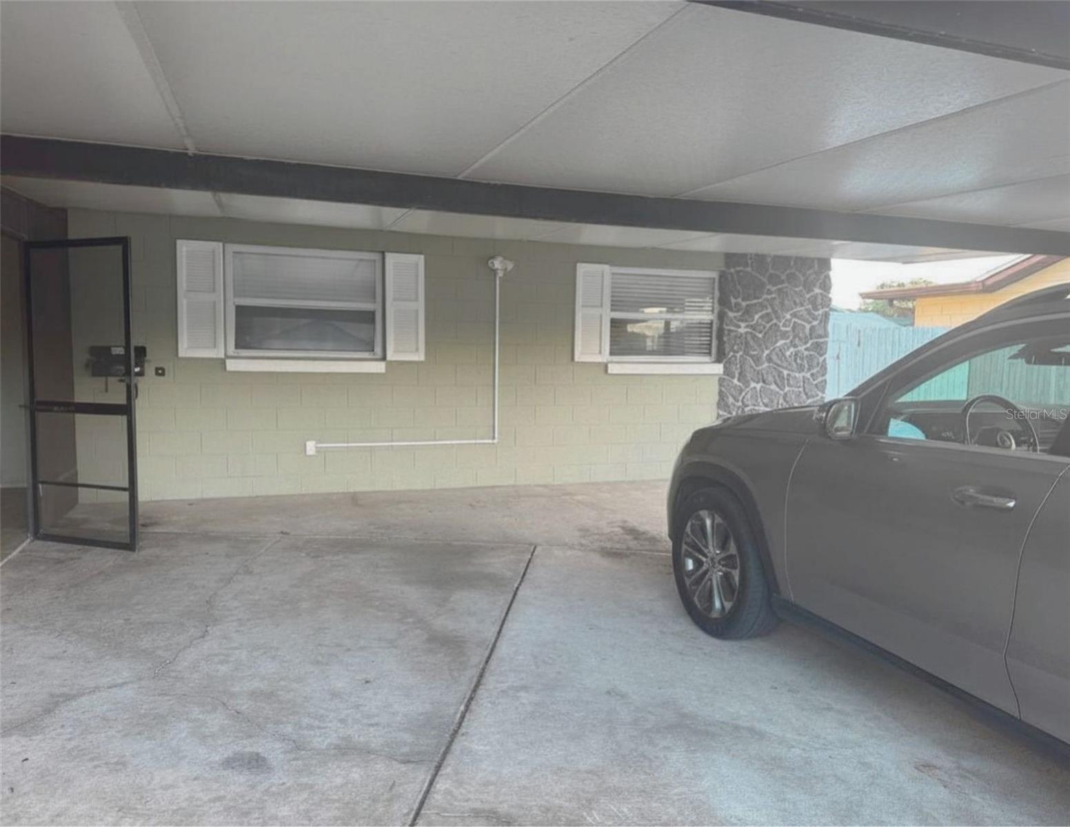 Image 2 of 22 For 10618 Eastview Drive