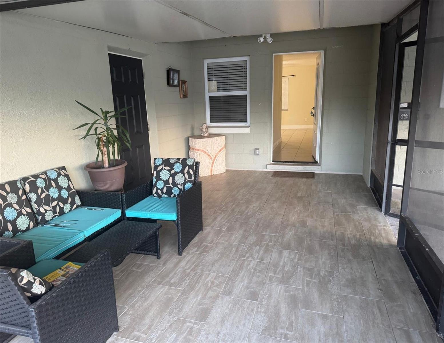 Image 3 of 22 For 10618 Eastview Drive