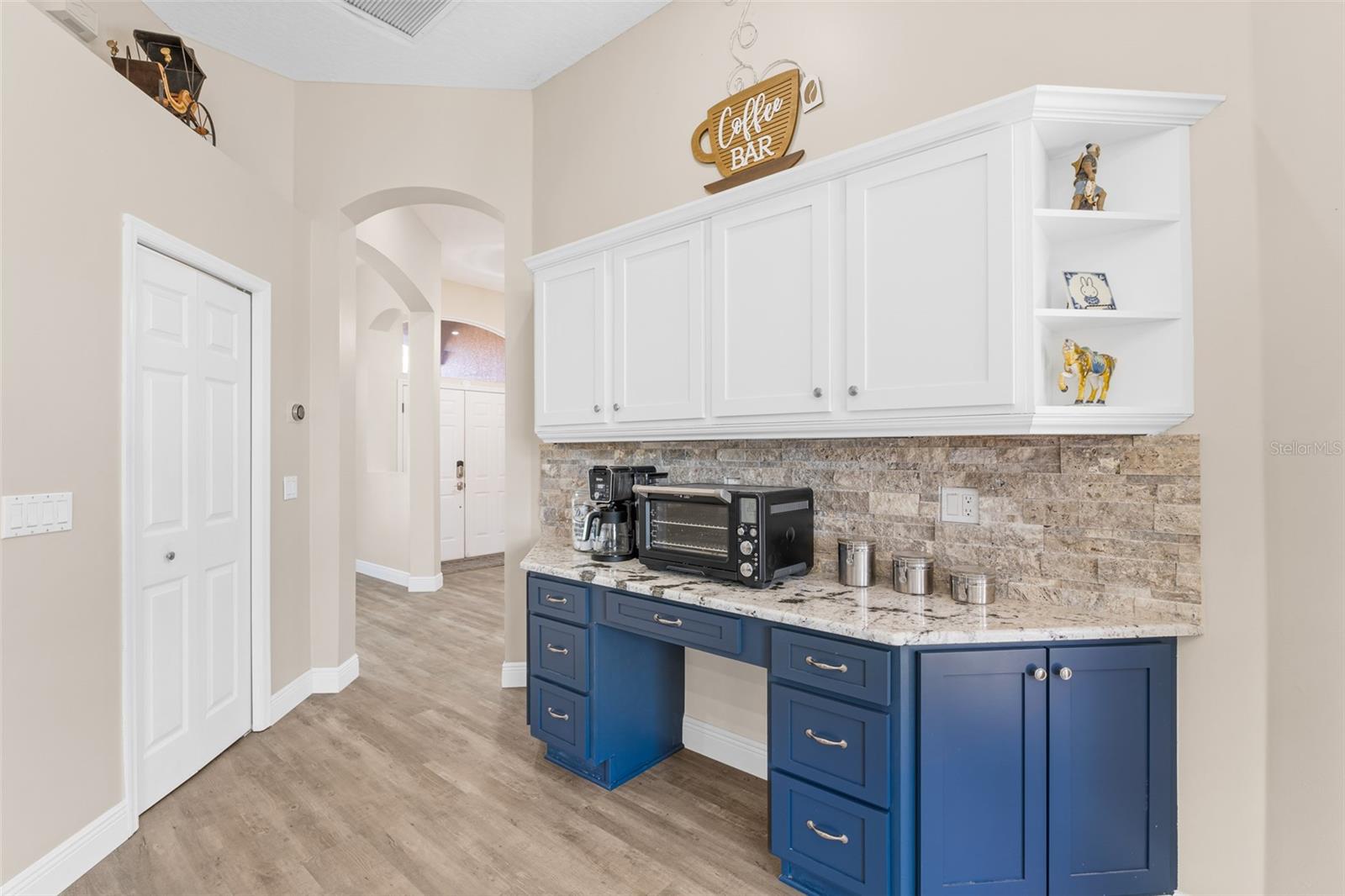 Image 15 of 42 For 1697 Atrium Drive