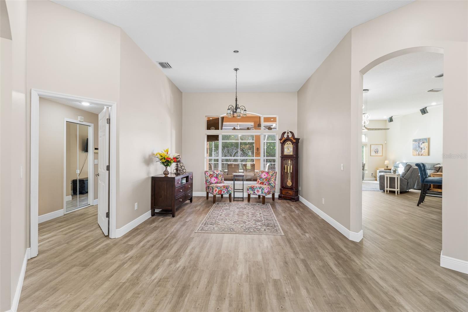 Image 4 of 42 For 1697 Atrium Drive